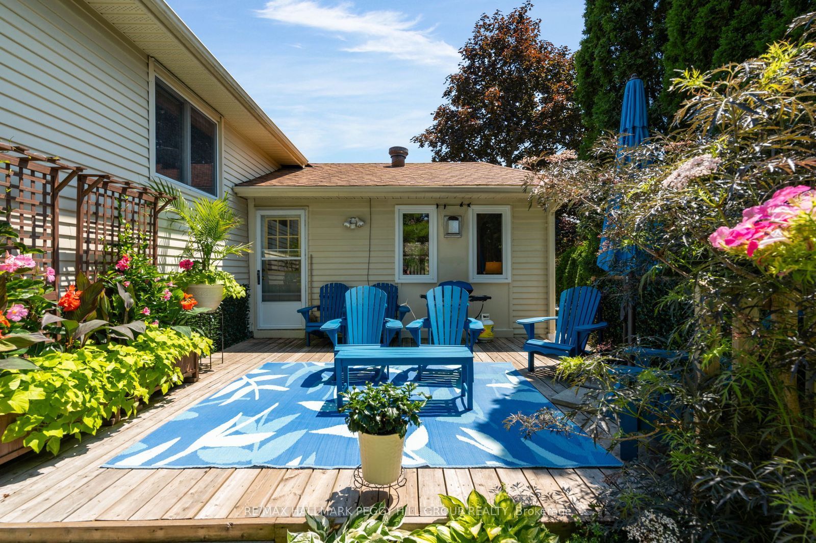 6 Oren Boulevard Property Photo 2