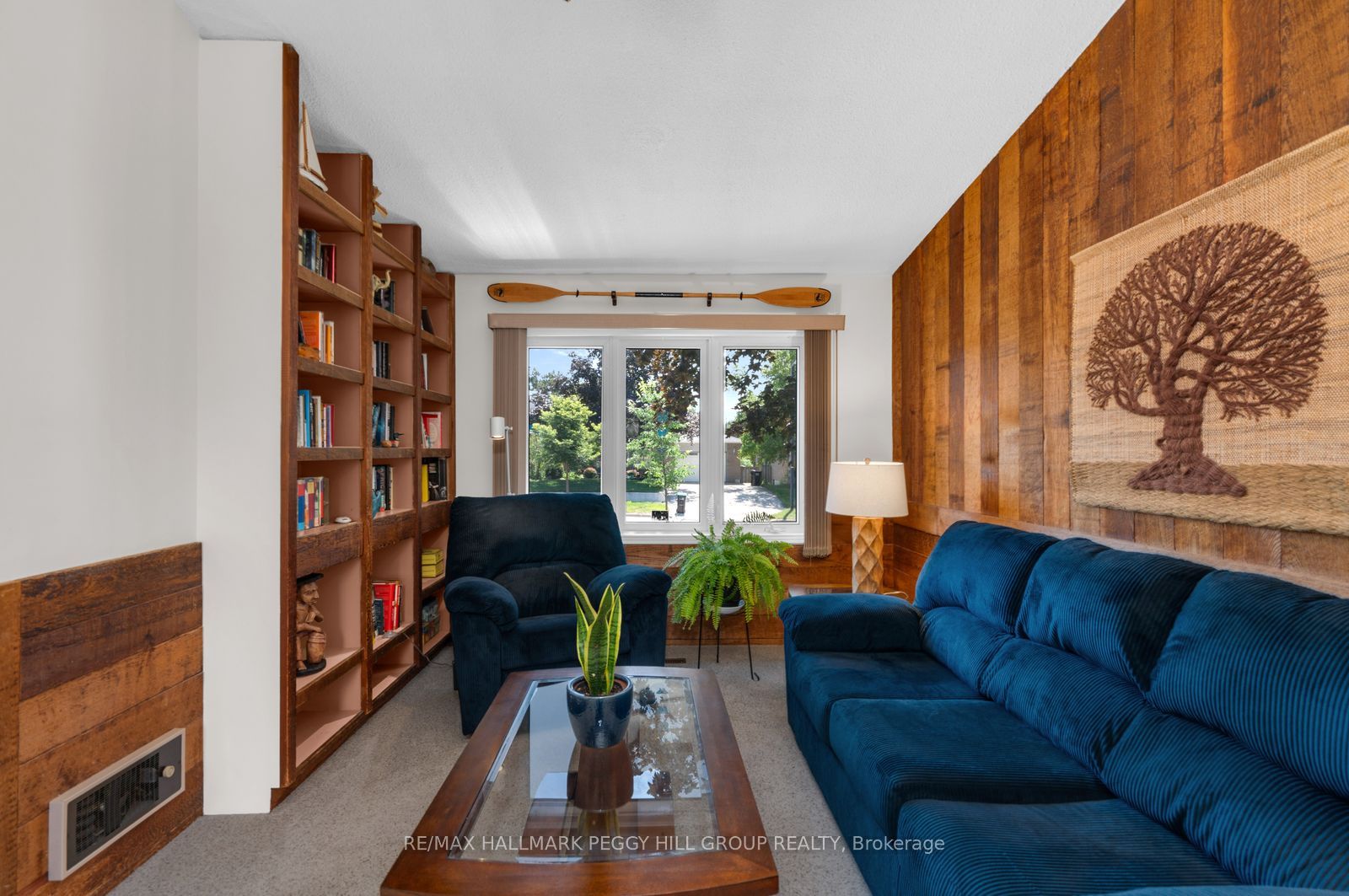 6 Oren Boulevard Property Photo 4