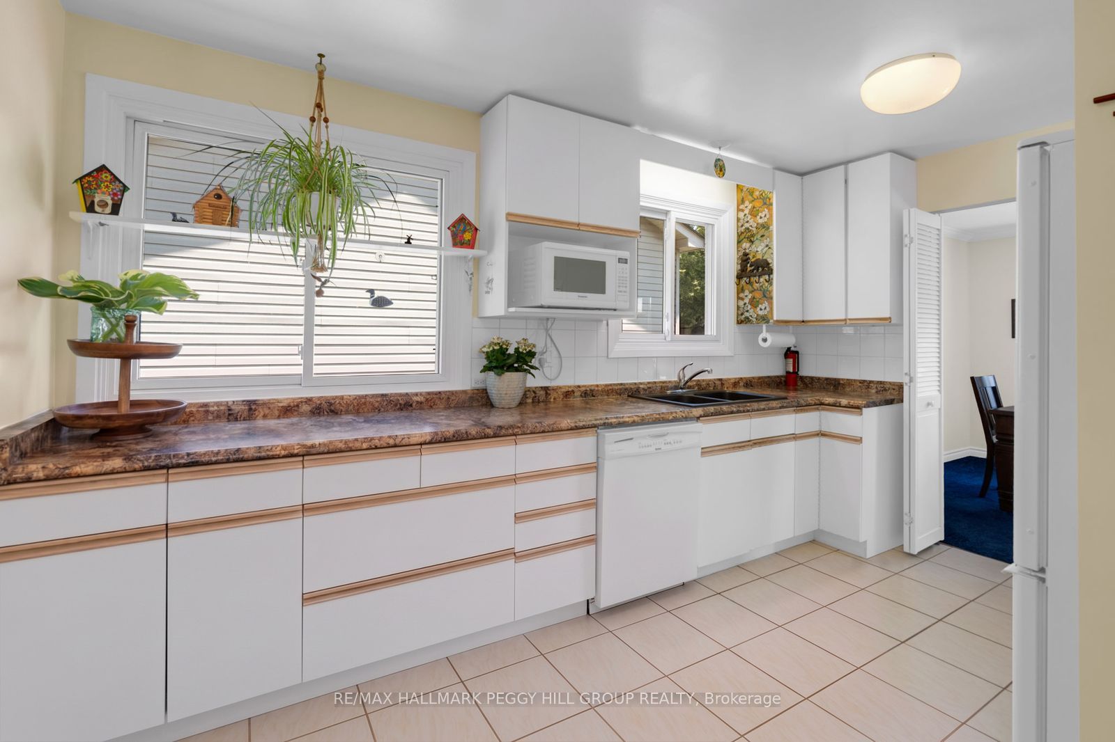 6 Oren Boulevard Property Photo 8