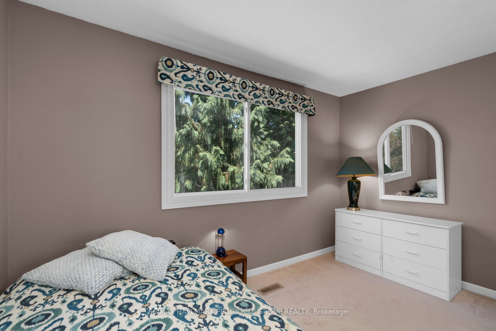 6 Oren Boulevard Property Photo 12