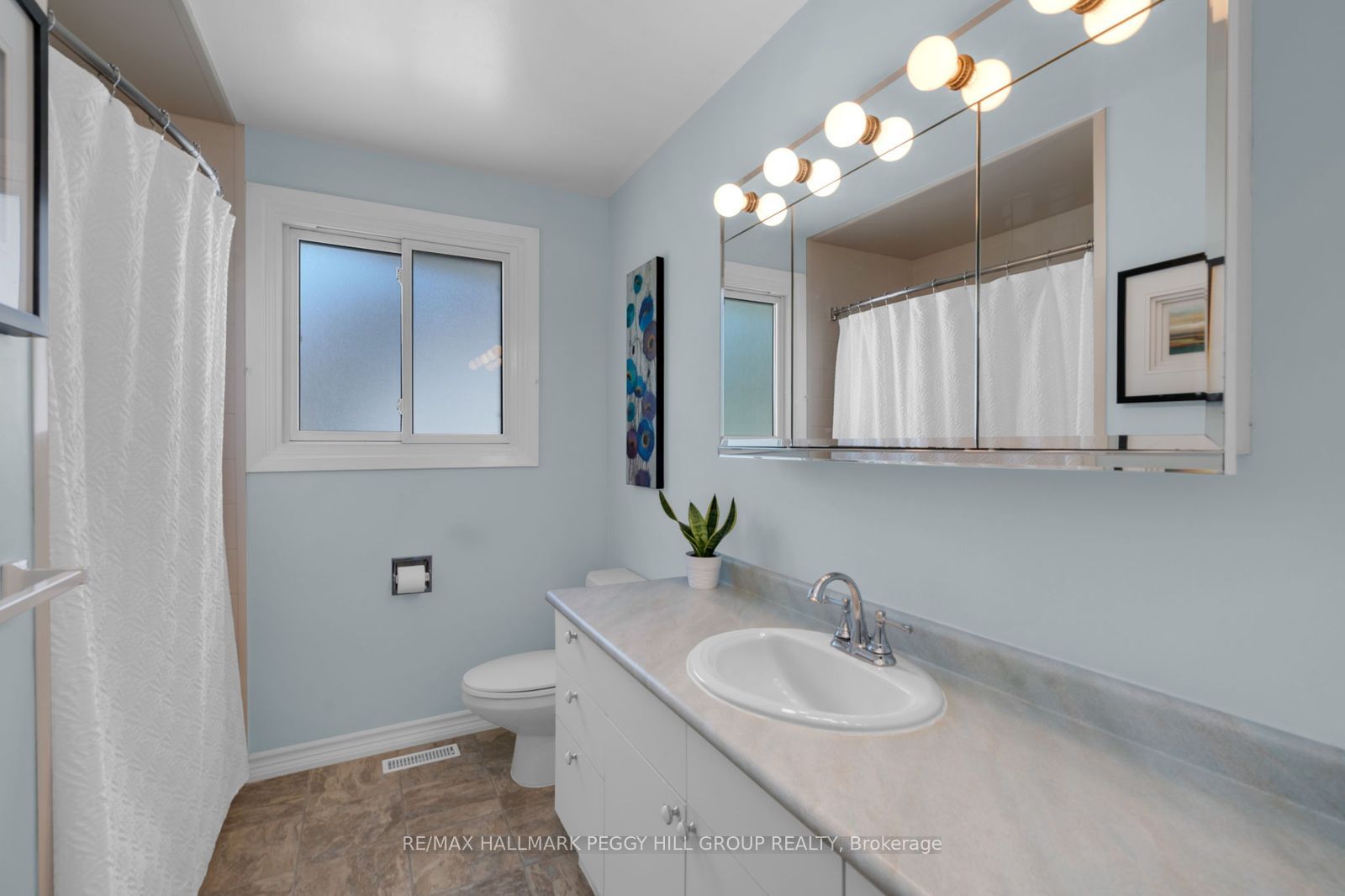 6 Oren Boulevard Property Photo 13