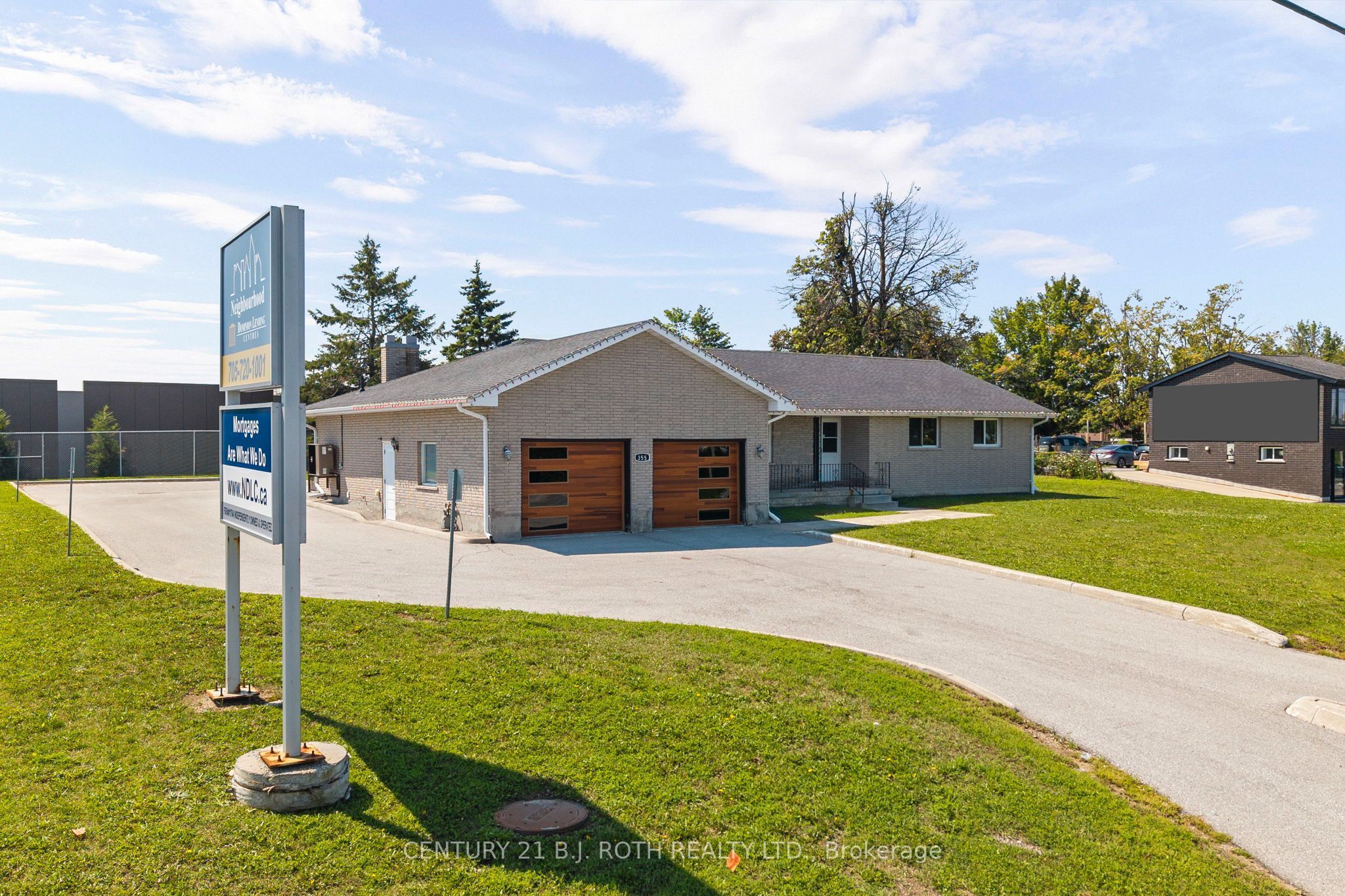 355 Mapleview Drive W Property Photo 1