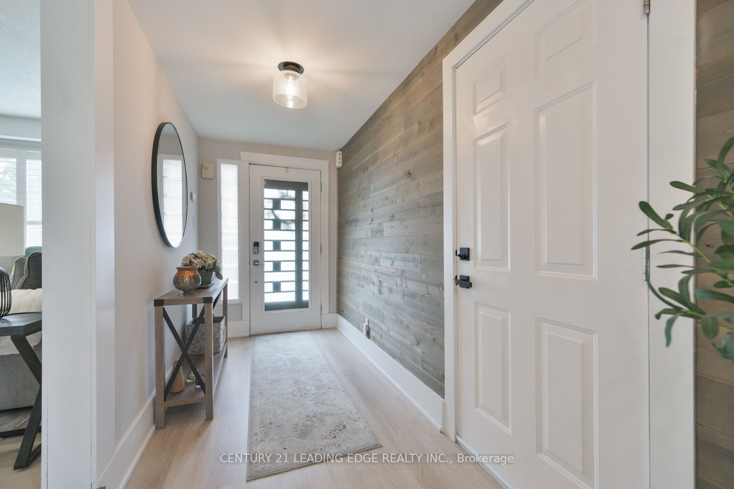 207 Yeates Avenue Property Photo 4
