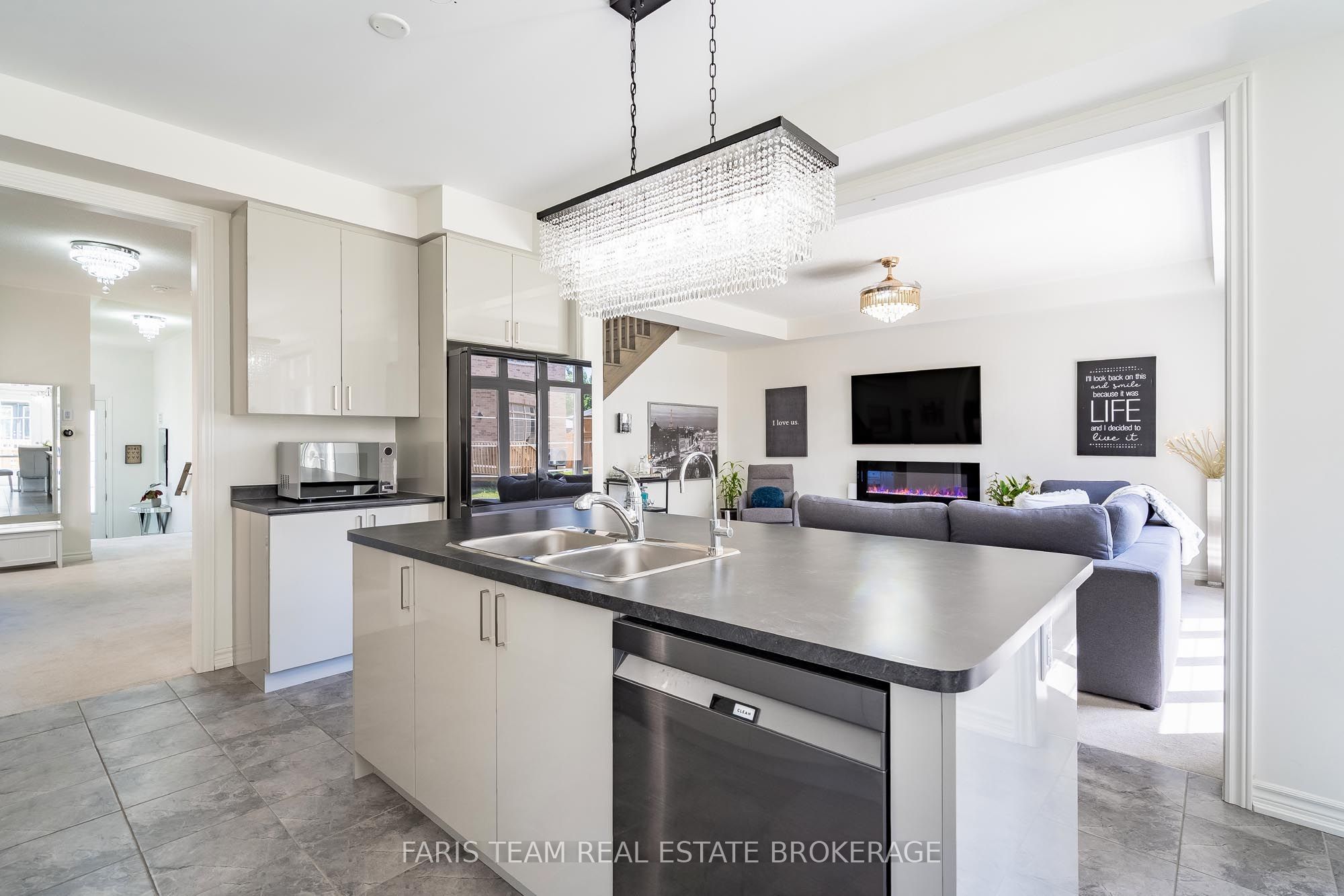 24 Sassafras Road Property Photo 8