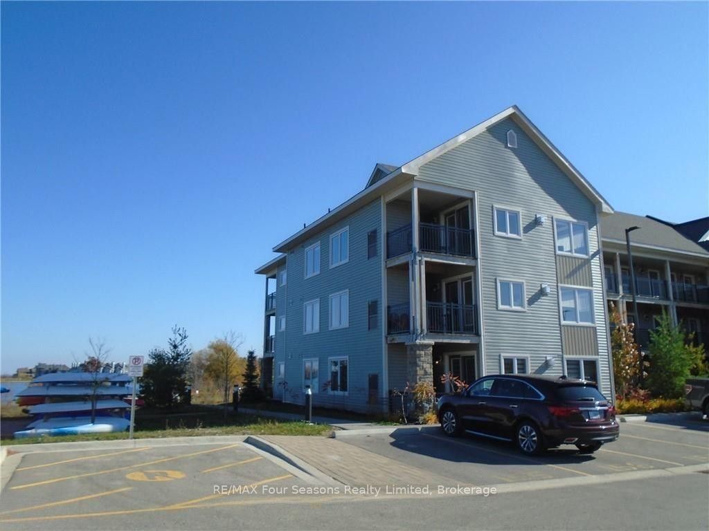 7 Anchorage Crescent 301 Property Photo 2