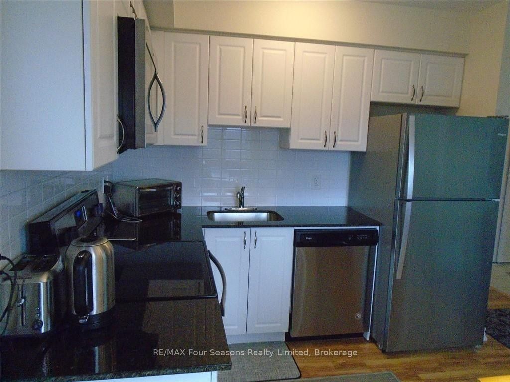 7 Anchorage Crescent 301 Property Photo 6