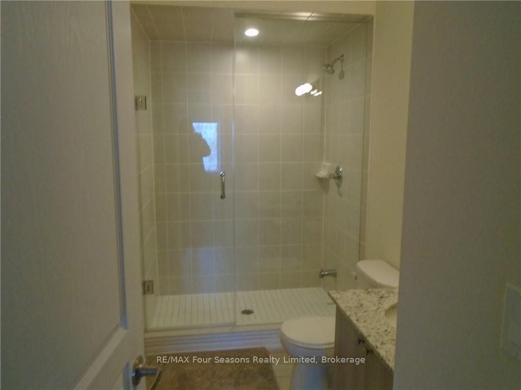 7 Anchorage Crescent 301 Property Photo 10