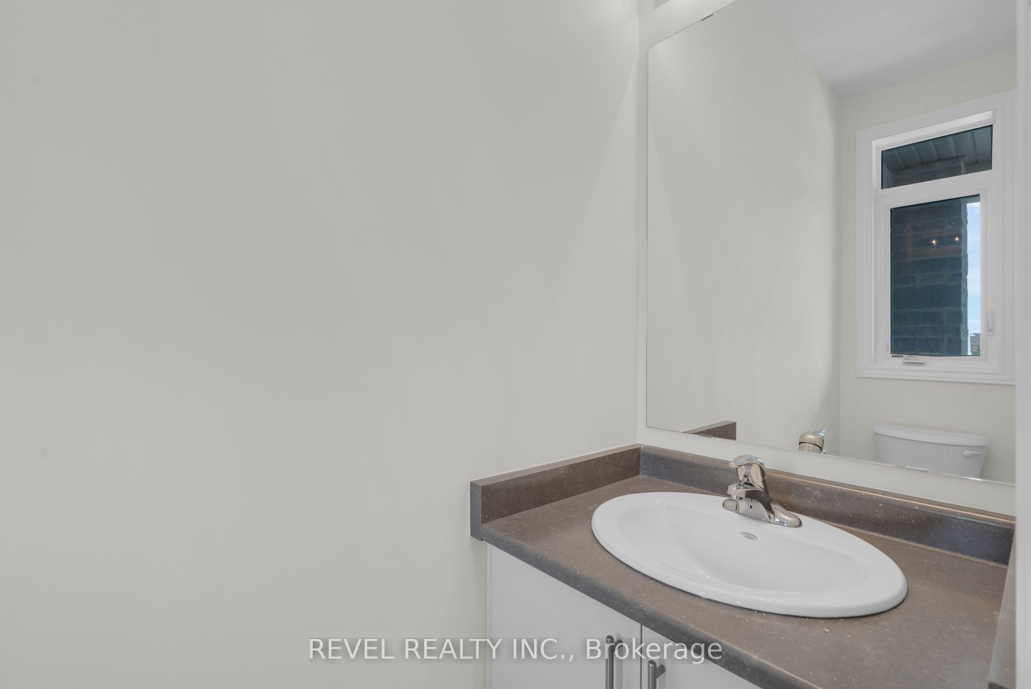 4 Rochester Drive Property Photo 5