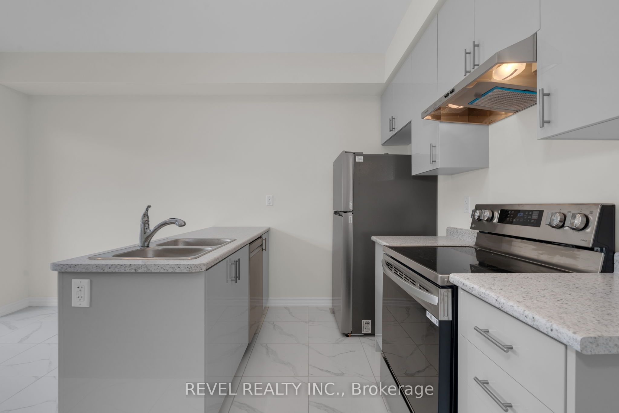 4 Rochester Drive Property Photo 9