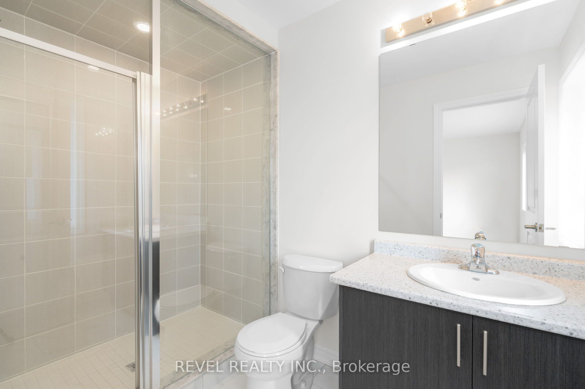 4 Rochester Drive Property Photo 12