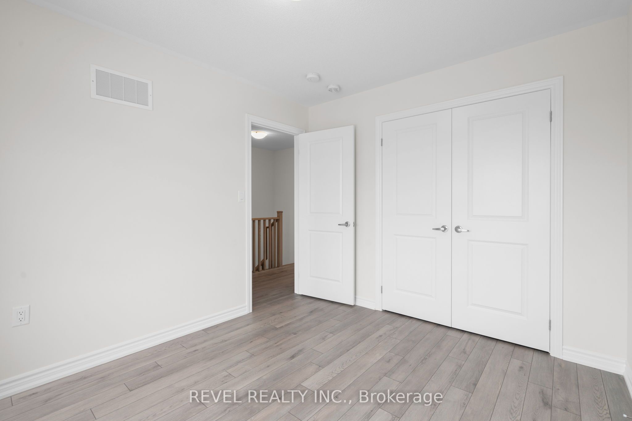 4 Rochester Drive Property Photo 14