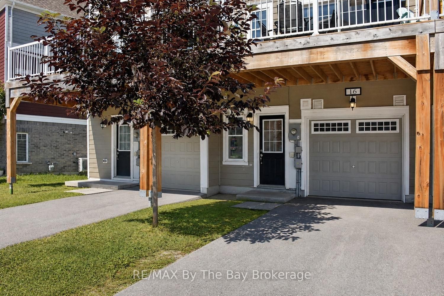 16 Village Gate Drive Property Photo 4