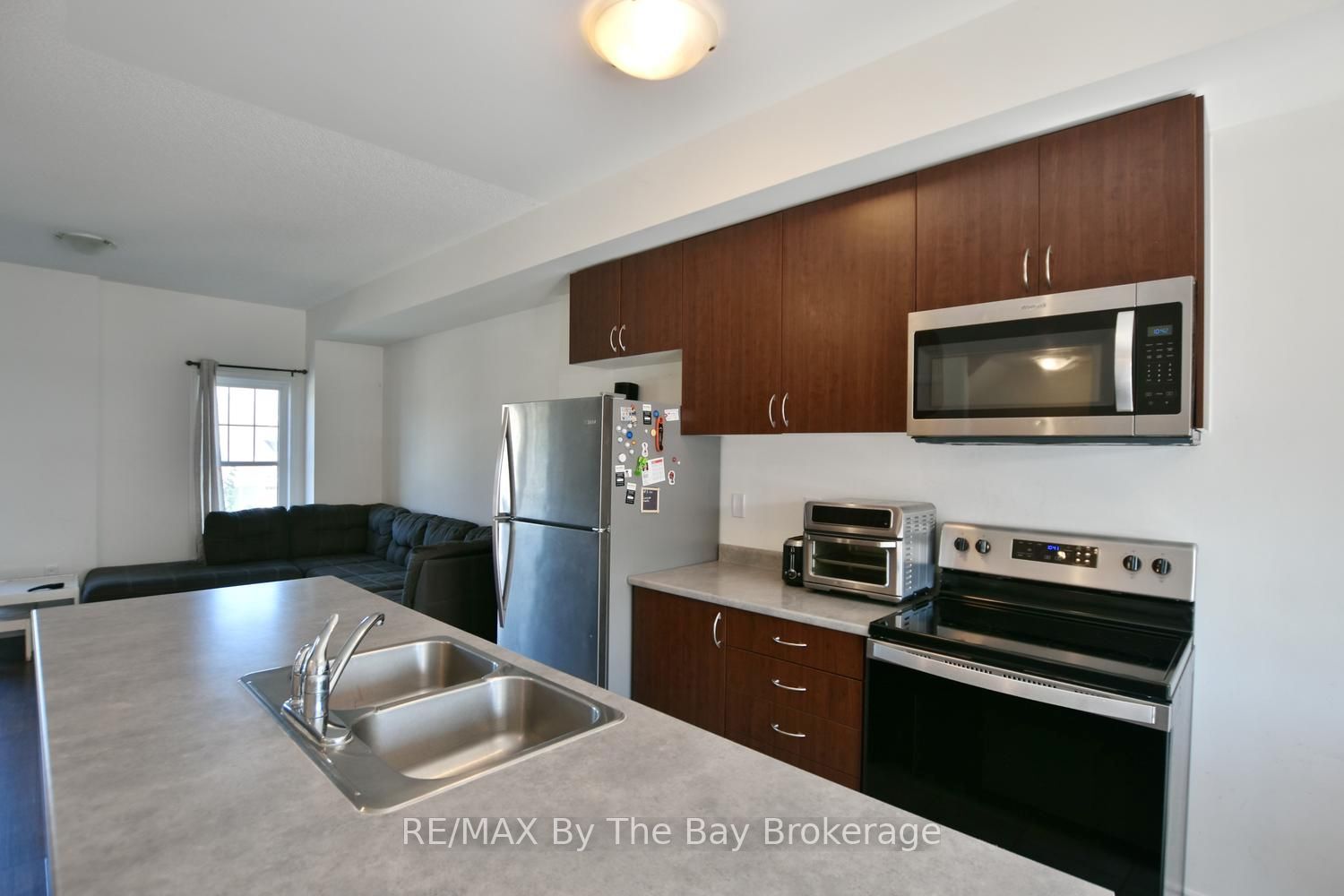 16 Village Gate Drive Property Photo 15