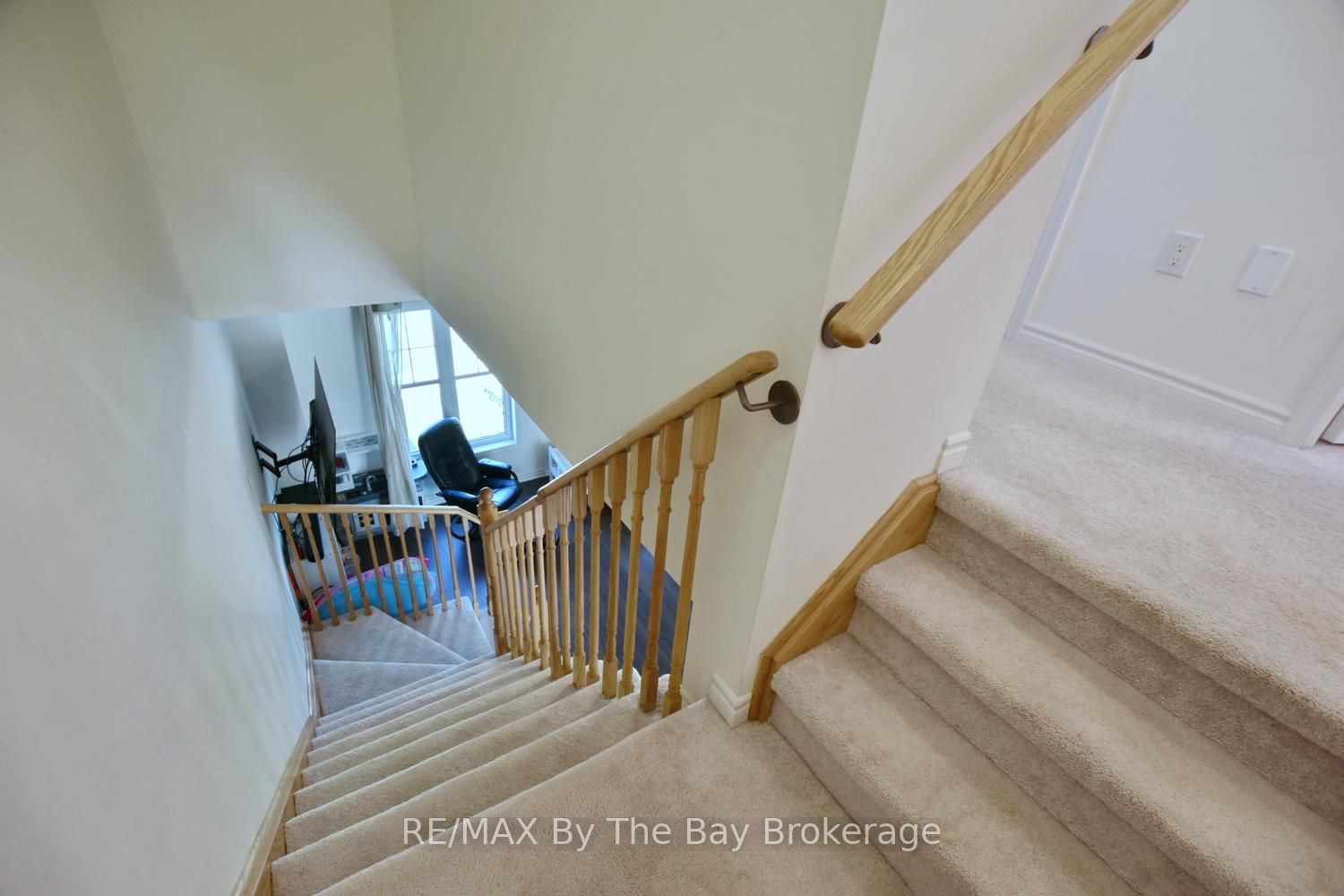 16 Village Gate Drive Property Photo 32