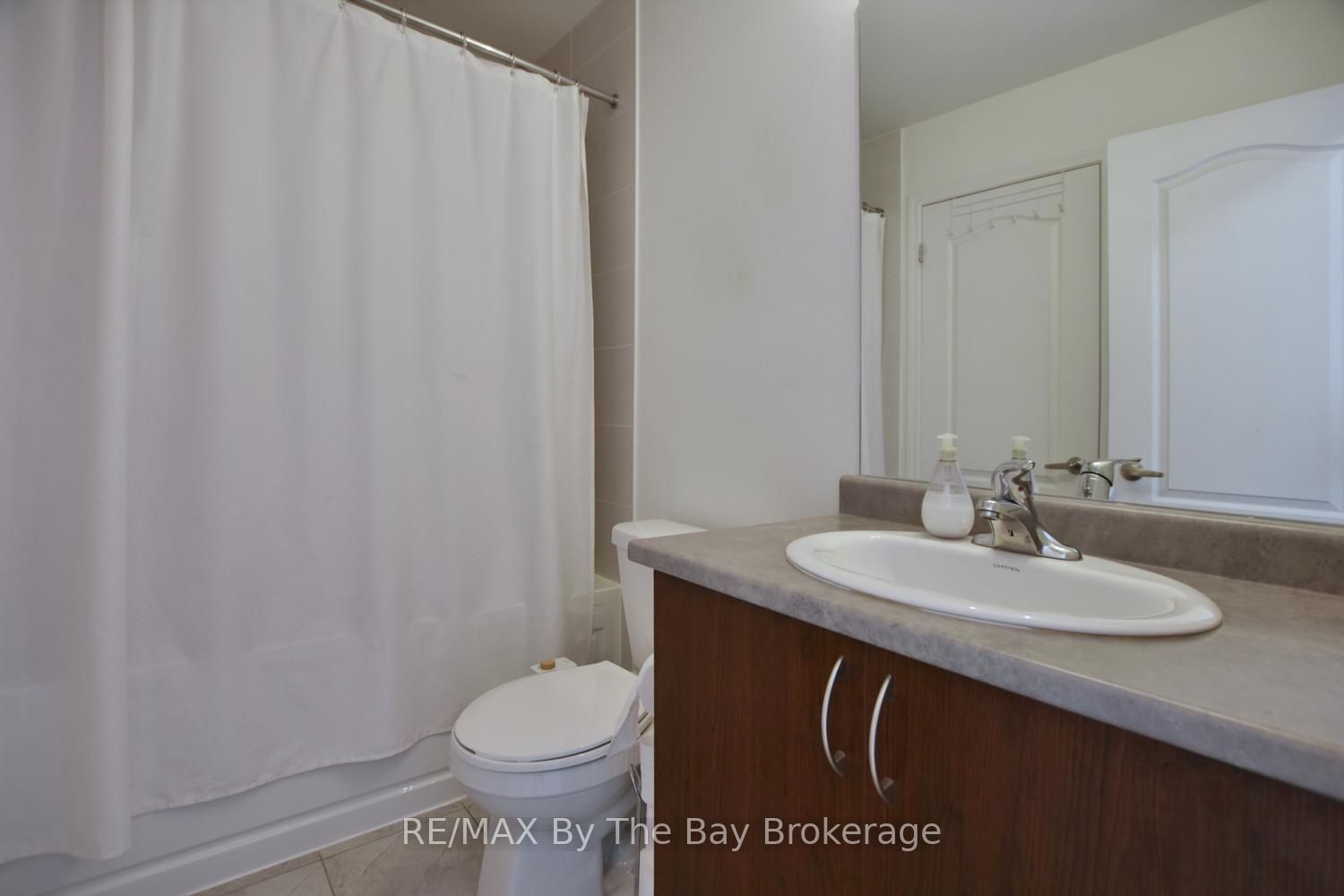 16 Village Gate Drive Property Photo 37