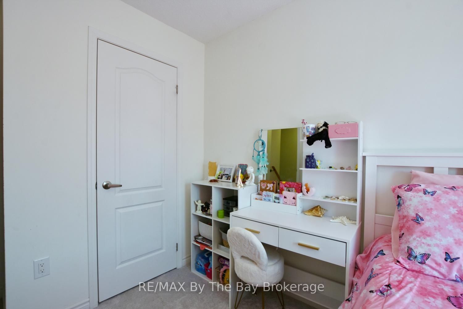16 Village Gate Drive Property Photo 41
