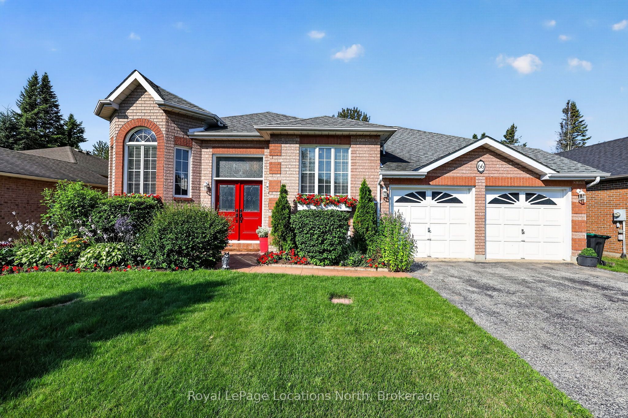 66 Royal Beech Drive Property Photo 2
