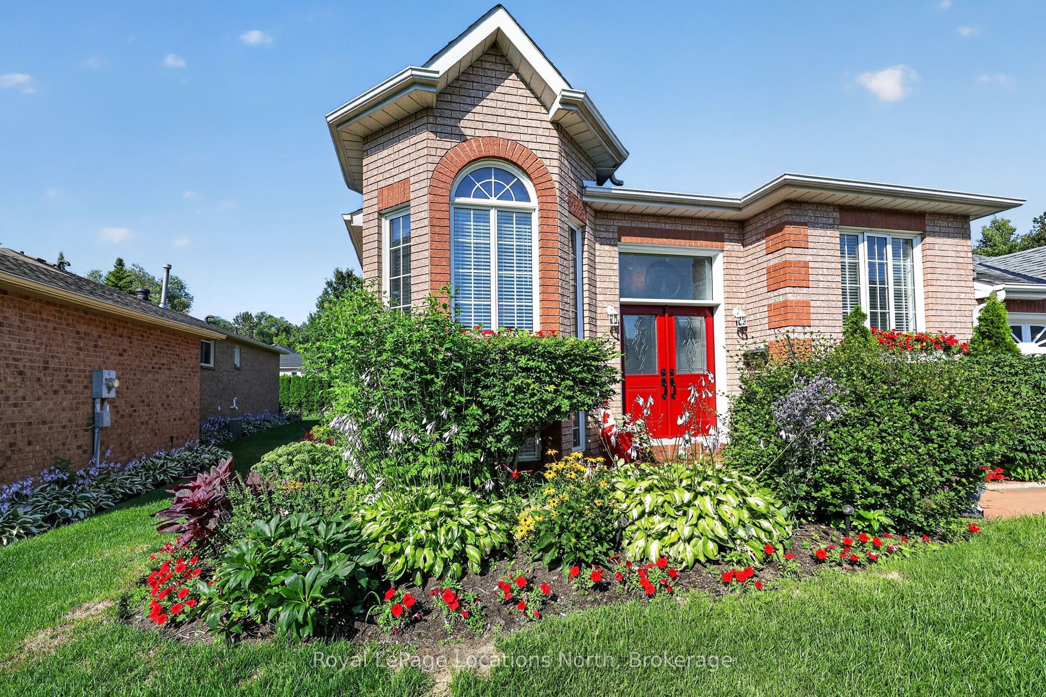 66 Royal Beech Drive Property Photo 3