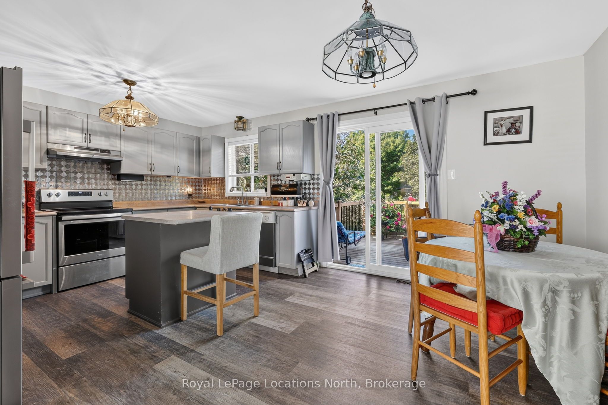 66 Royal Beech Drive Property Photo 10