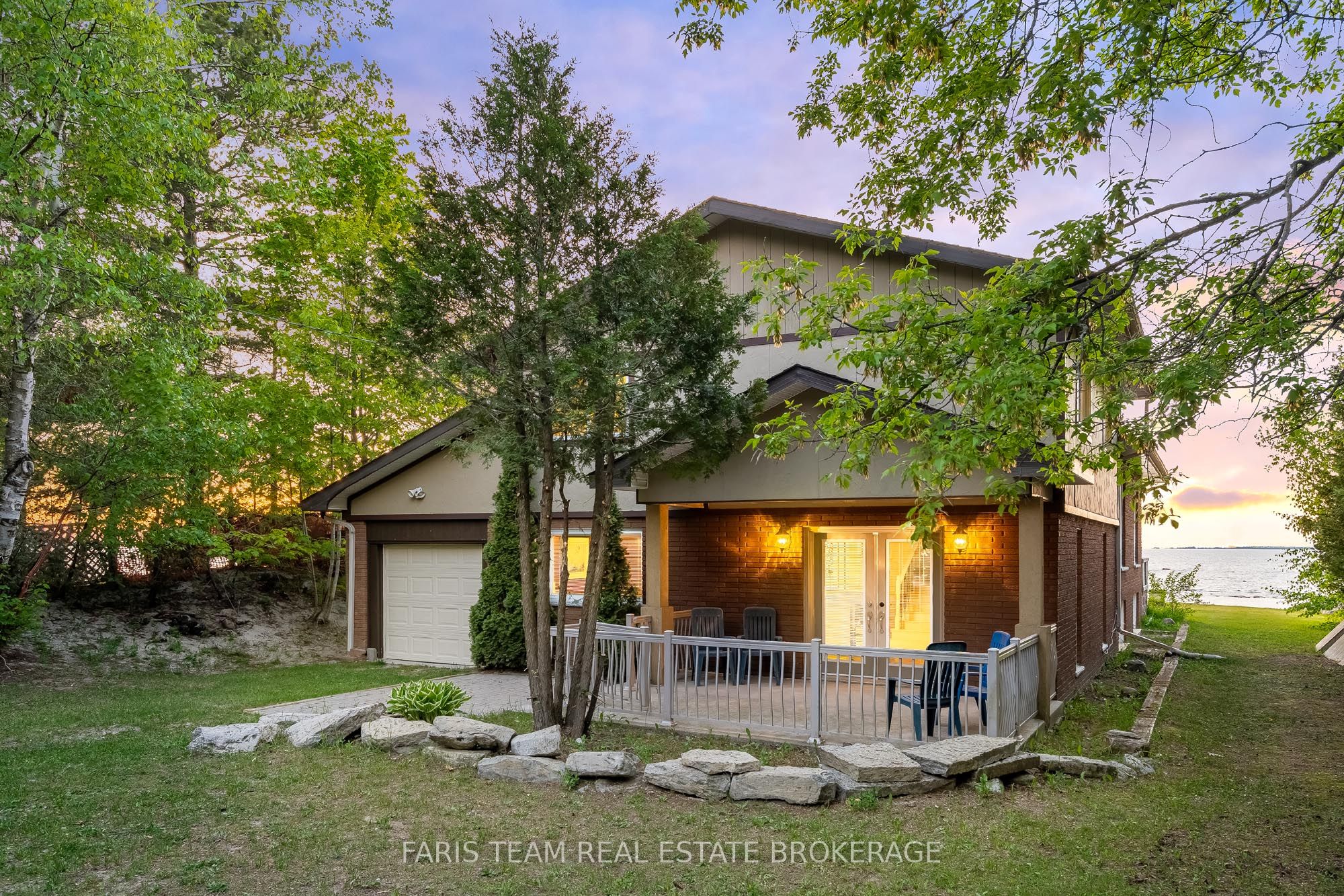 1787 Champlain Road Property Photo 3