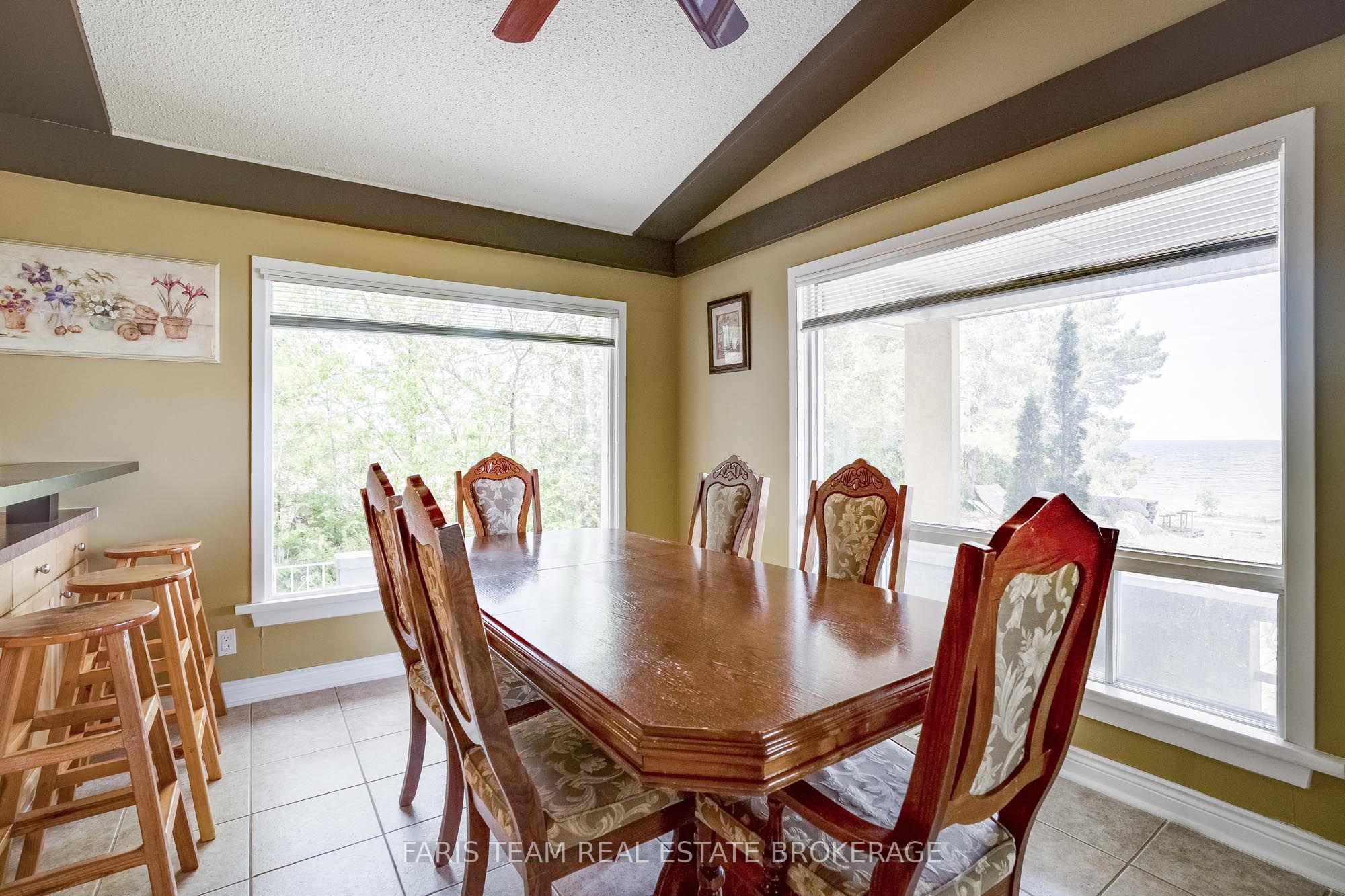 1787 Champlain Road Property Photo 10