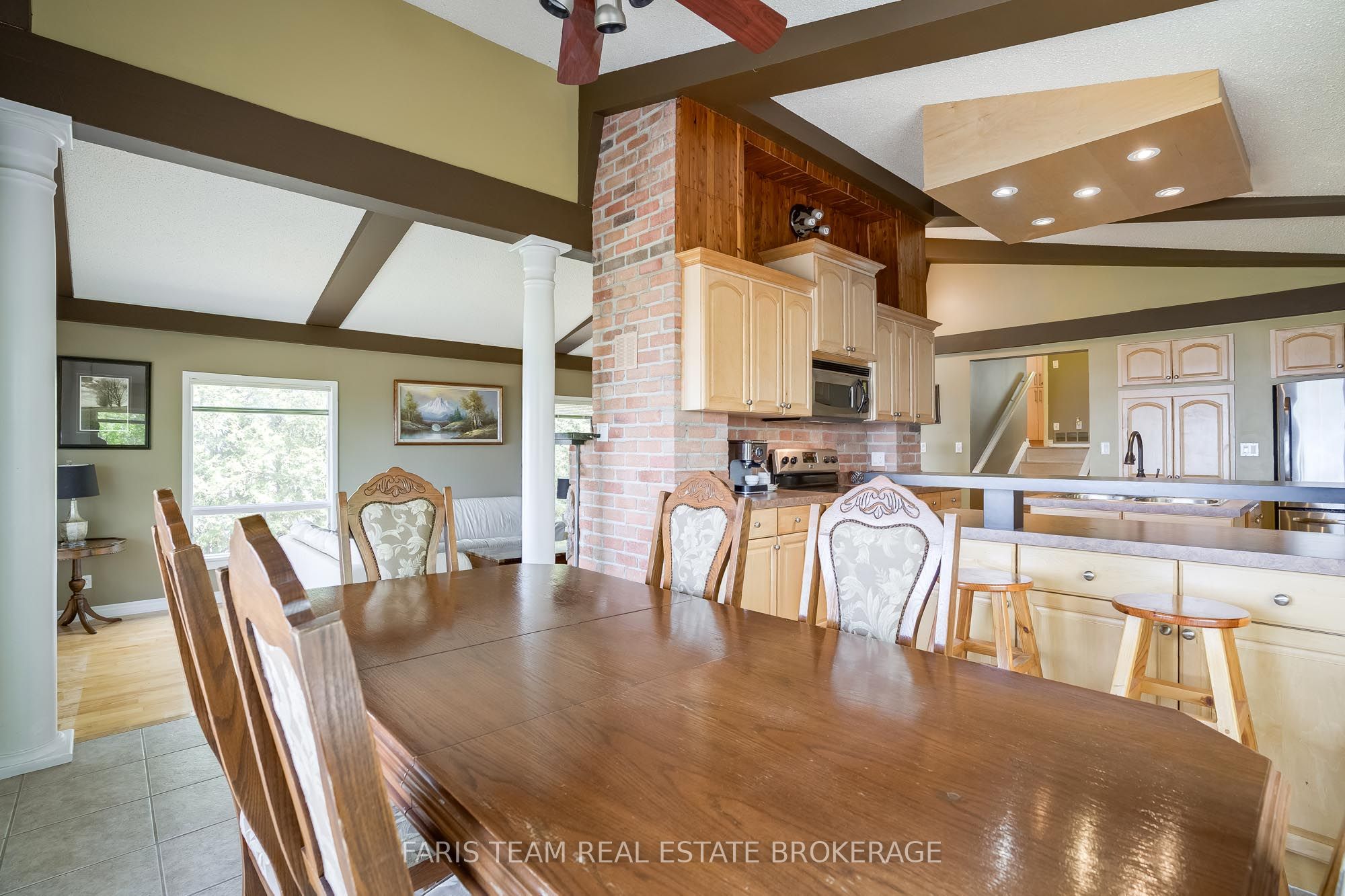 1787 Champlain Road Property Photo 11
