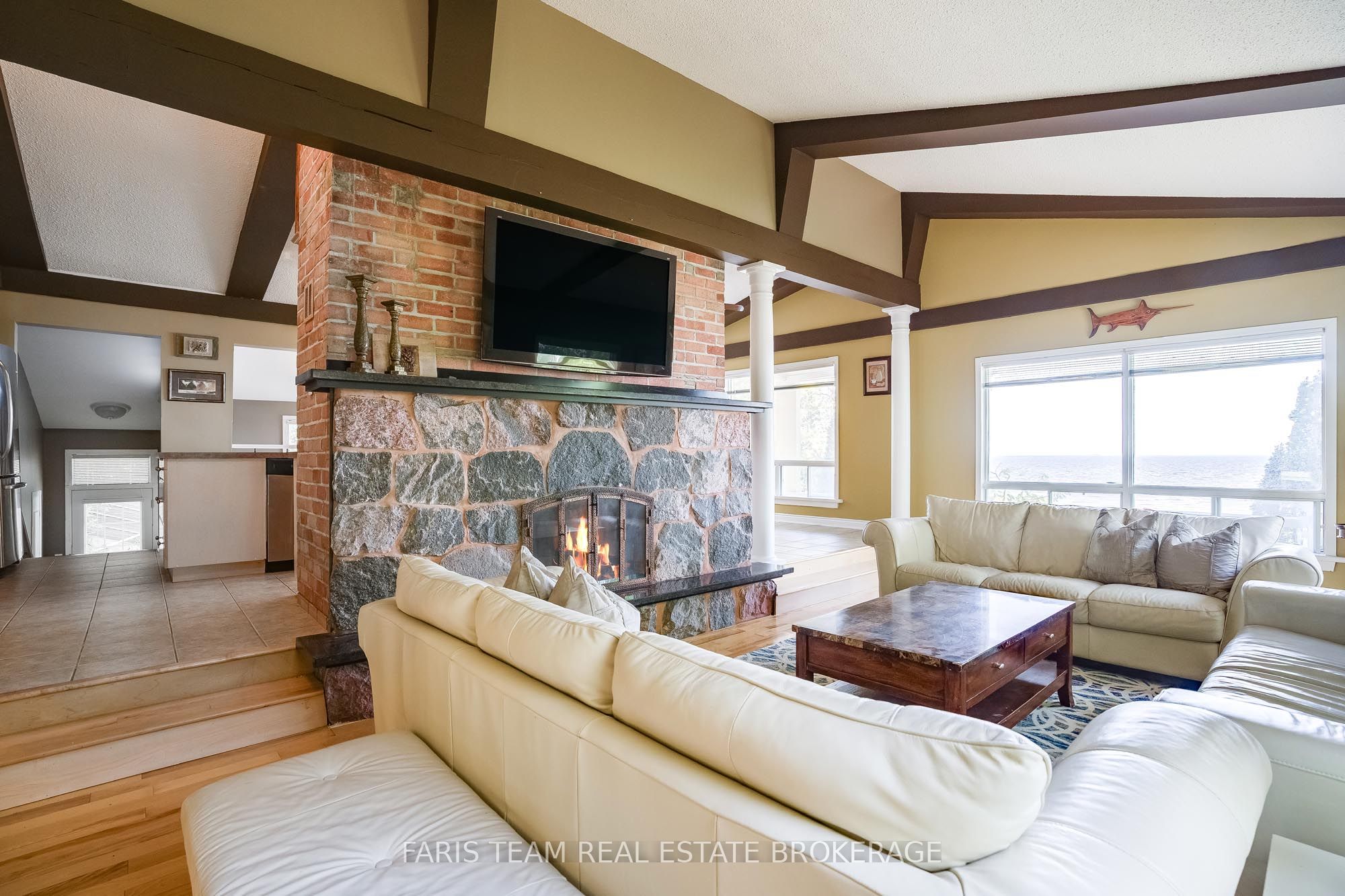 1787 Champlain Road Property Photo 12