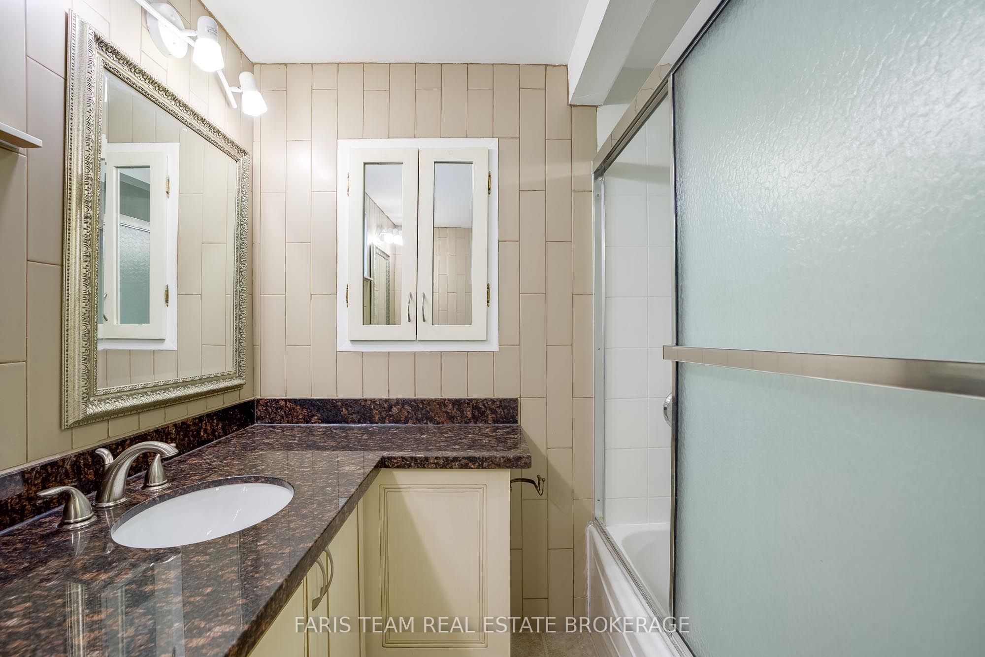 1787 Champlain Road Property Photo 24