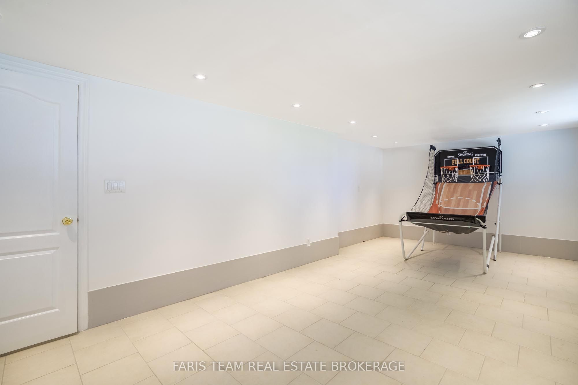 1787 Champlain Road Property Photo 27