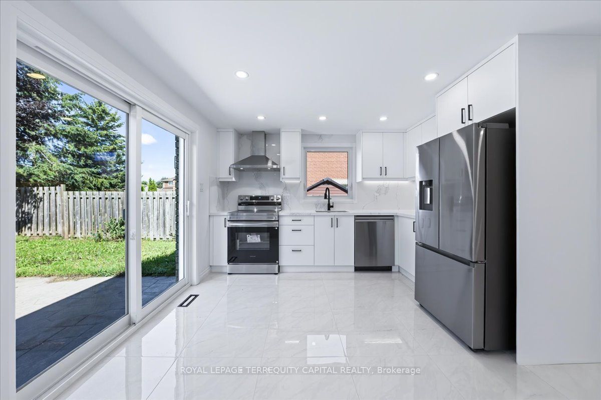 4 Cassandra Drive Property Photo 12