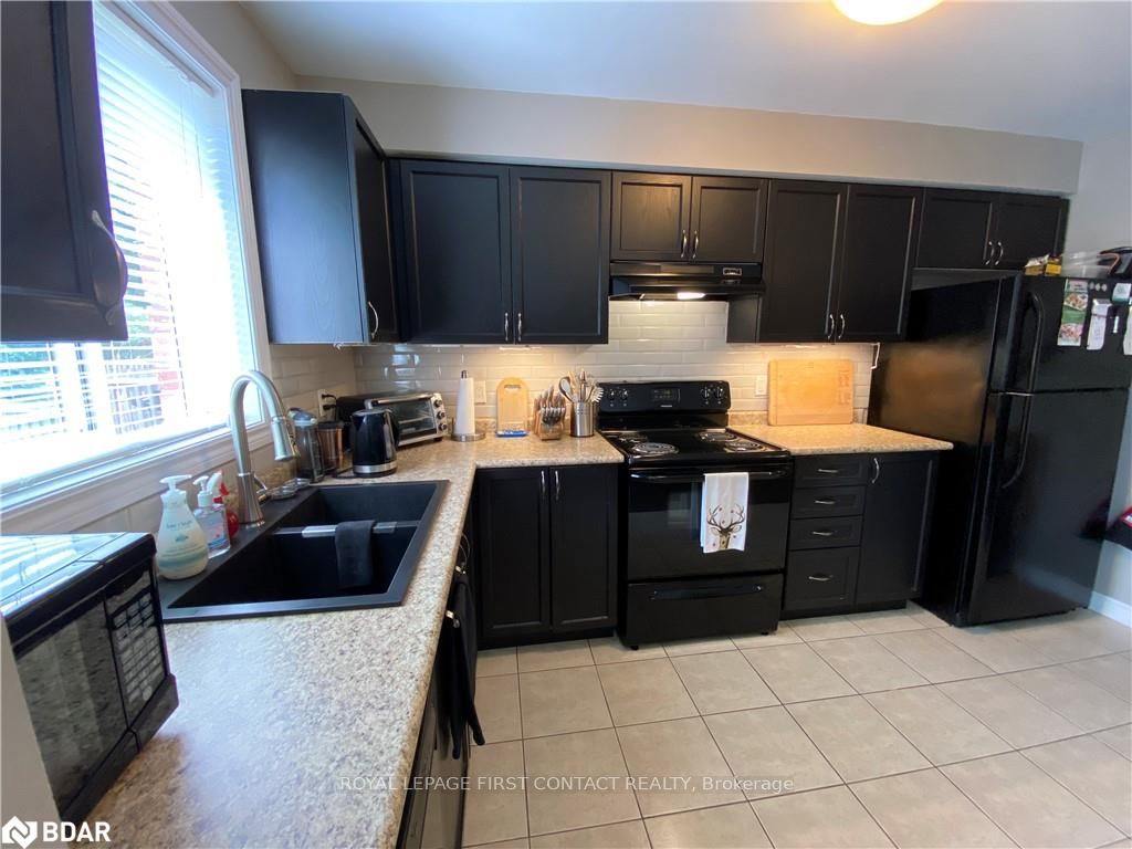 63 Sydenham Property Photo 6