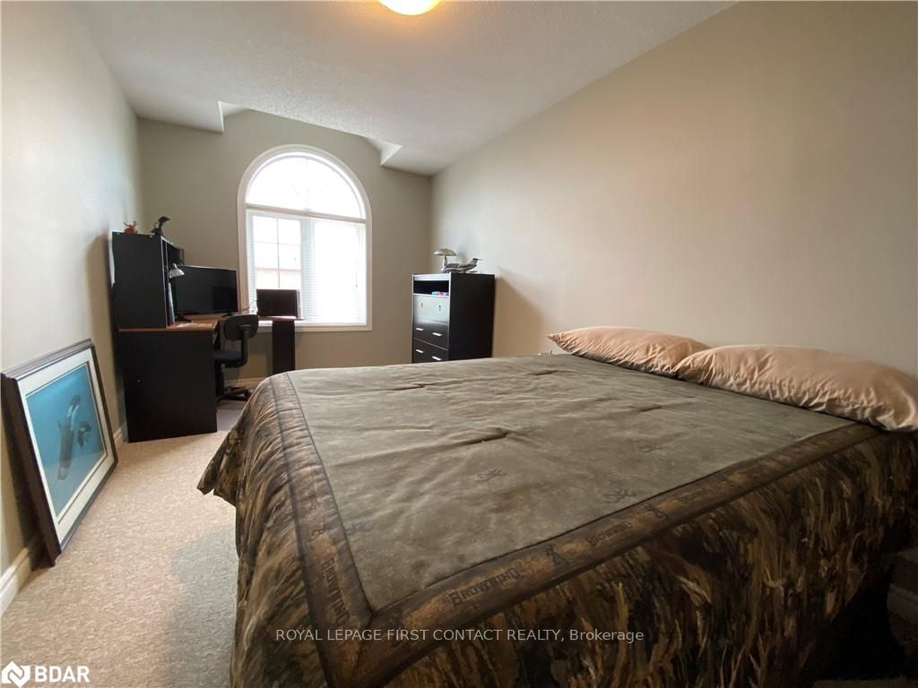 63 Sydenham Property Photo 9