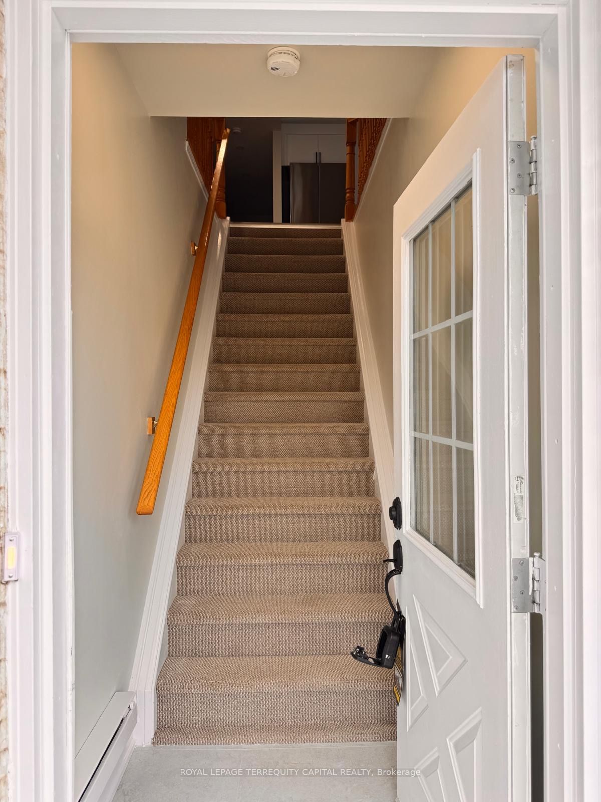344 Edgehill Drive Upper Property Photo 2