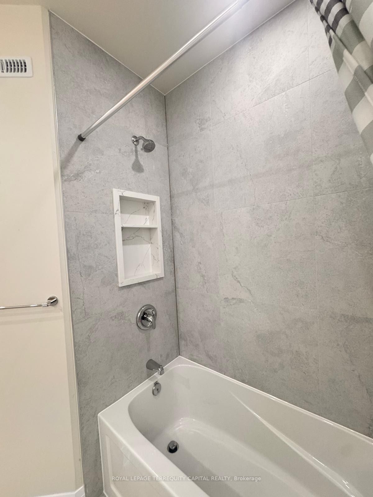 344 Edgehill Drive Upper Property Photo 29