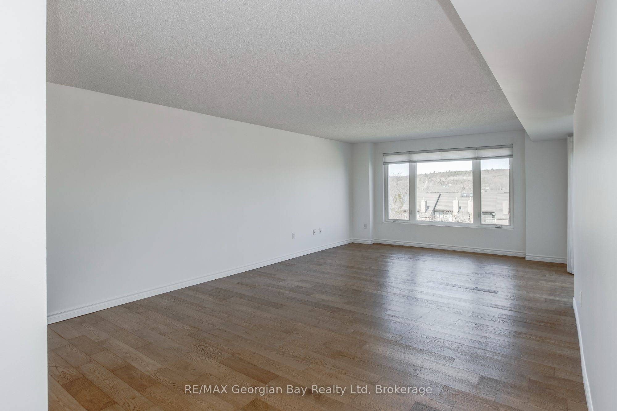 11 Beck Boulevard 404 Property Photo 5