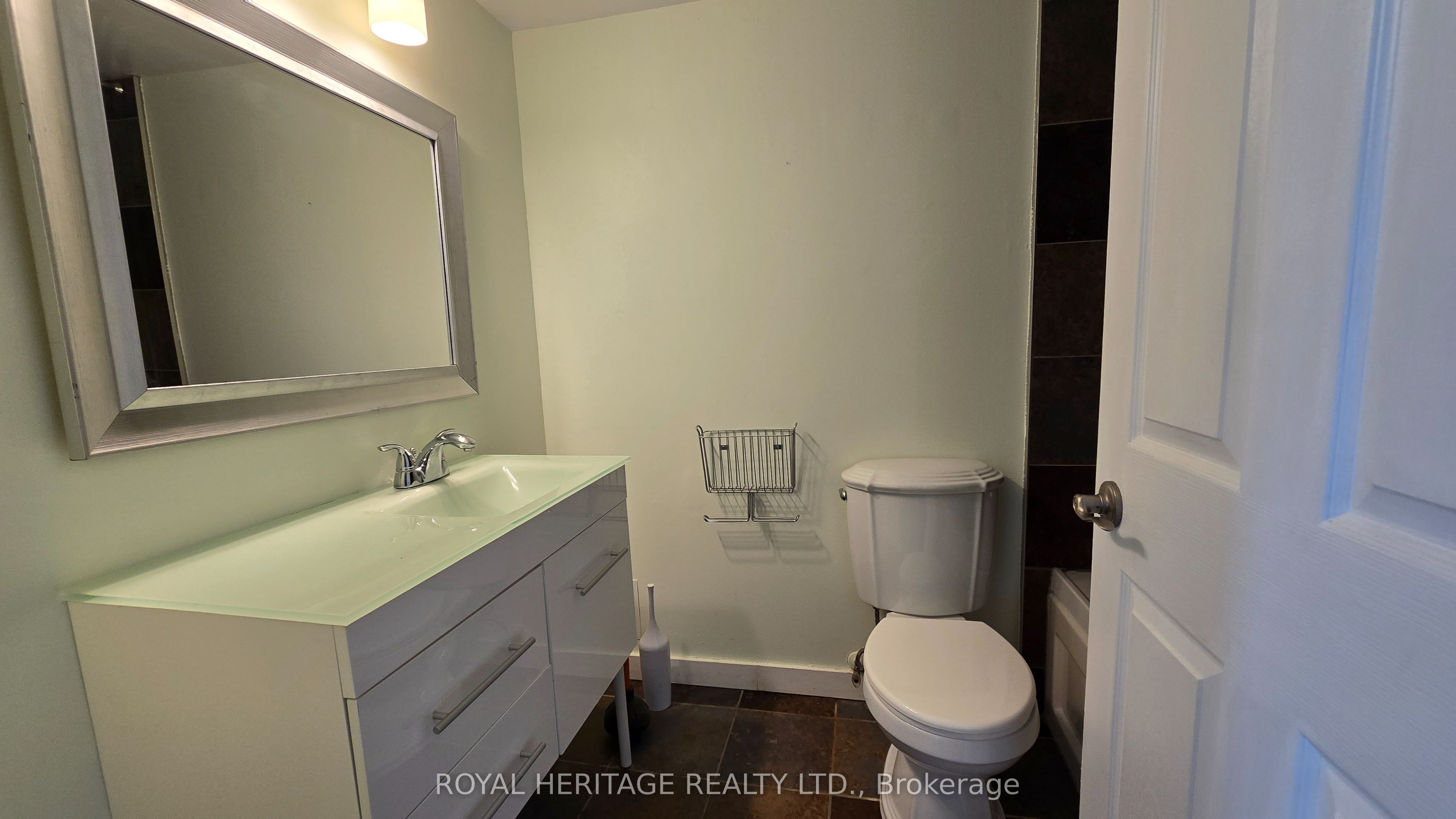 150 Dunlop Street E 1203 Property Photo 15
