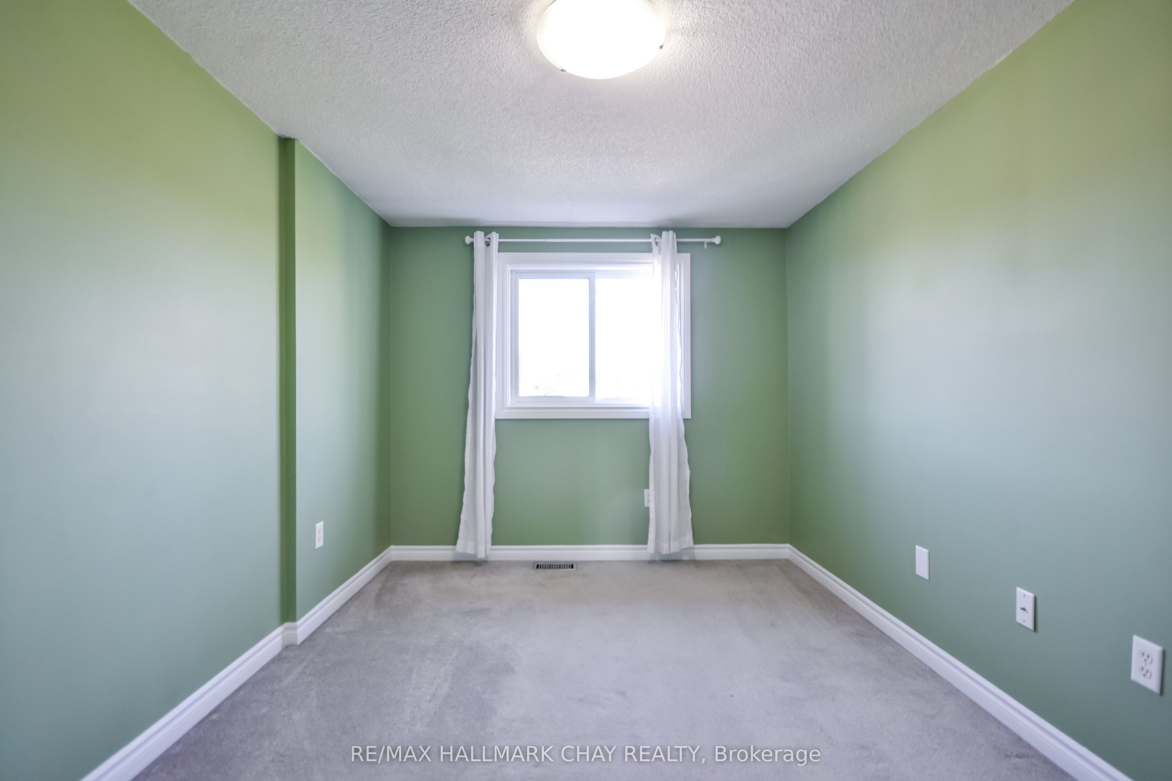 17 Srigley Street Property Photo 23