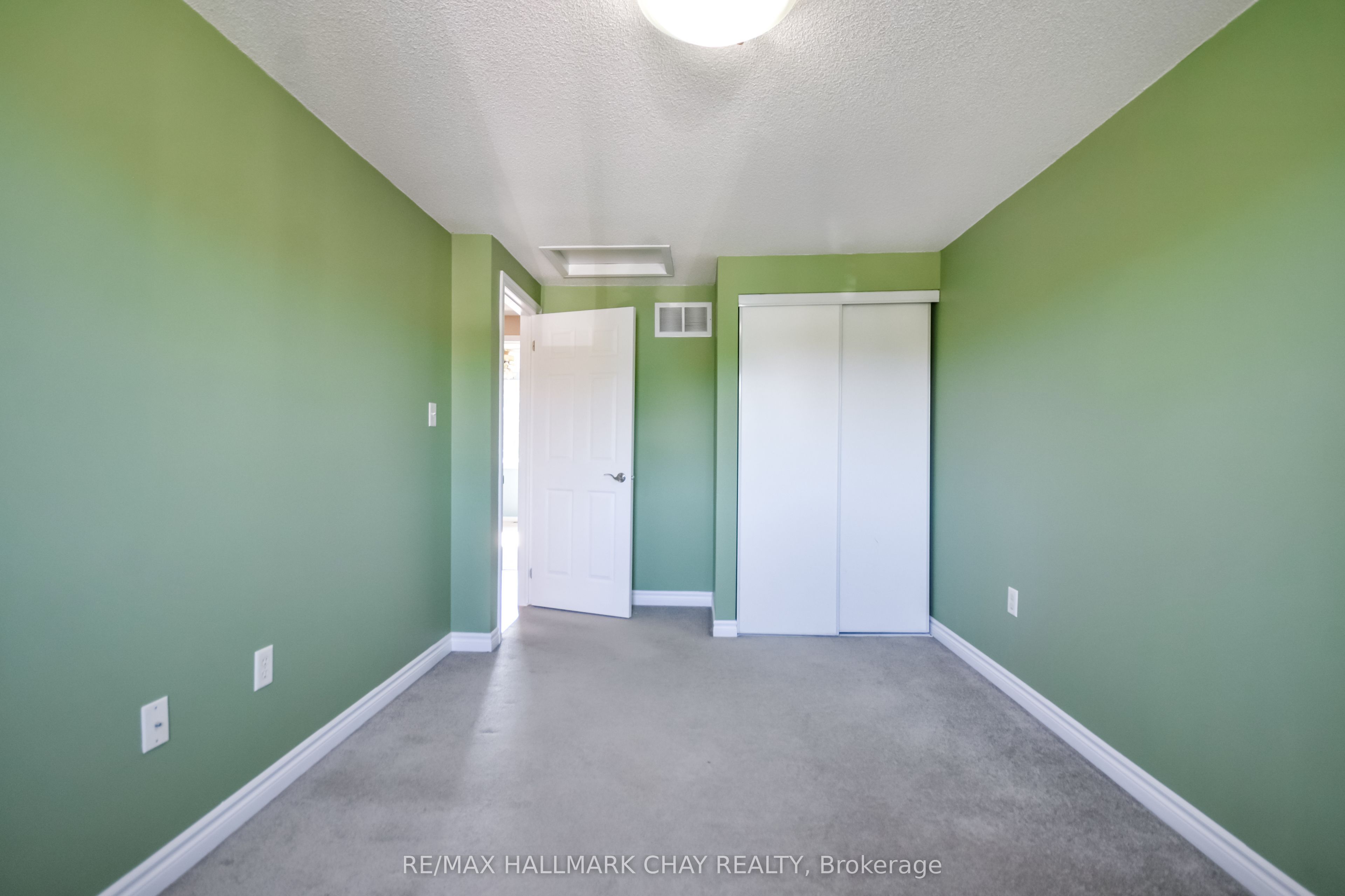 17 Srigley Street Property Photo 25