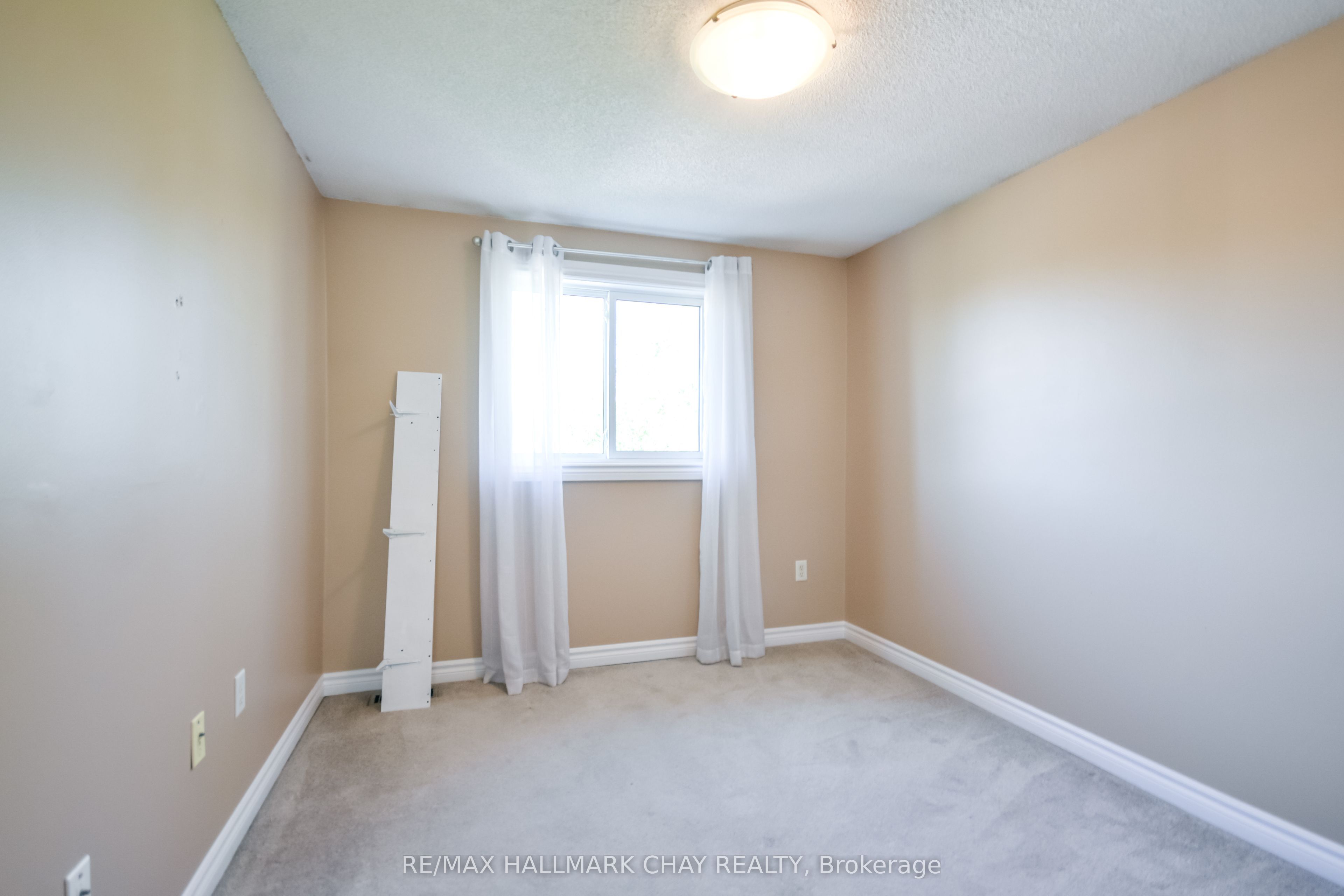 17 Srigley Street Property Photo 26