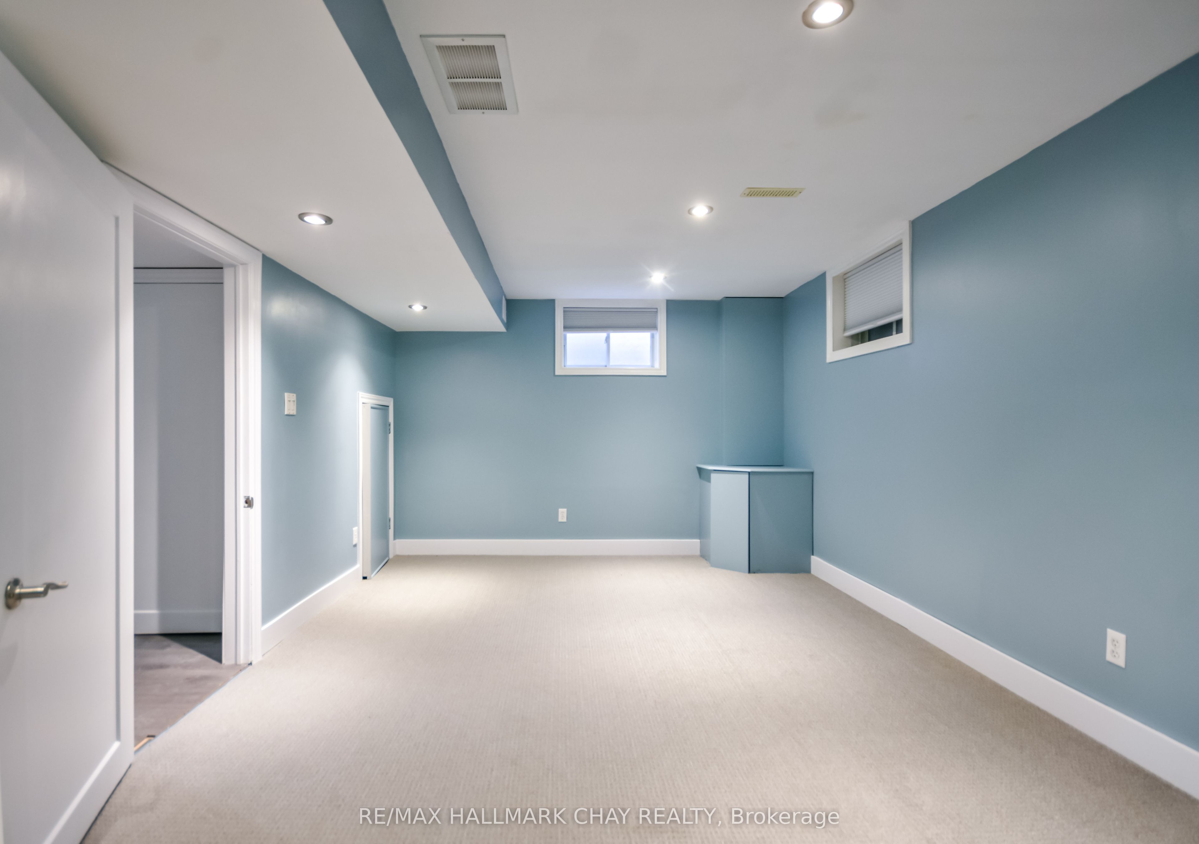 17 Srigley Street Property Photo 33