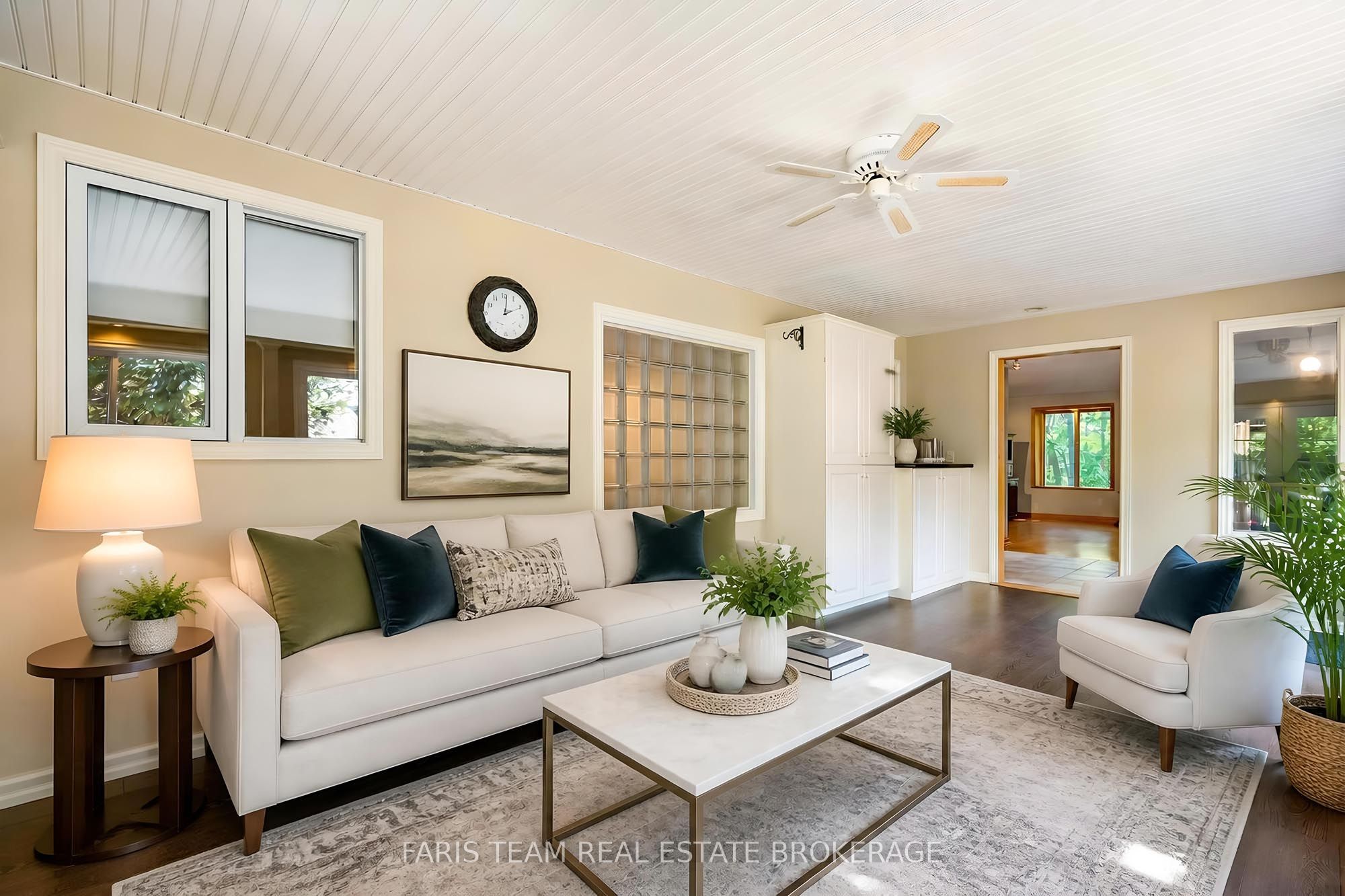 2554 Champlain Road Property Photo 16