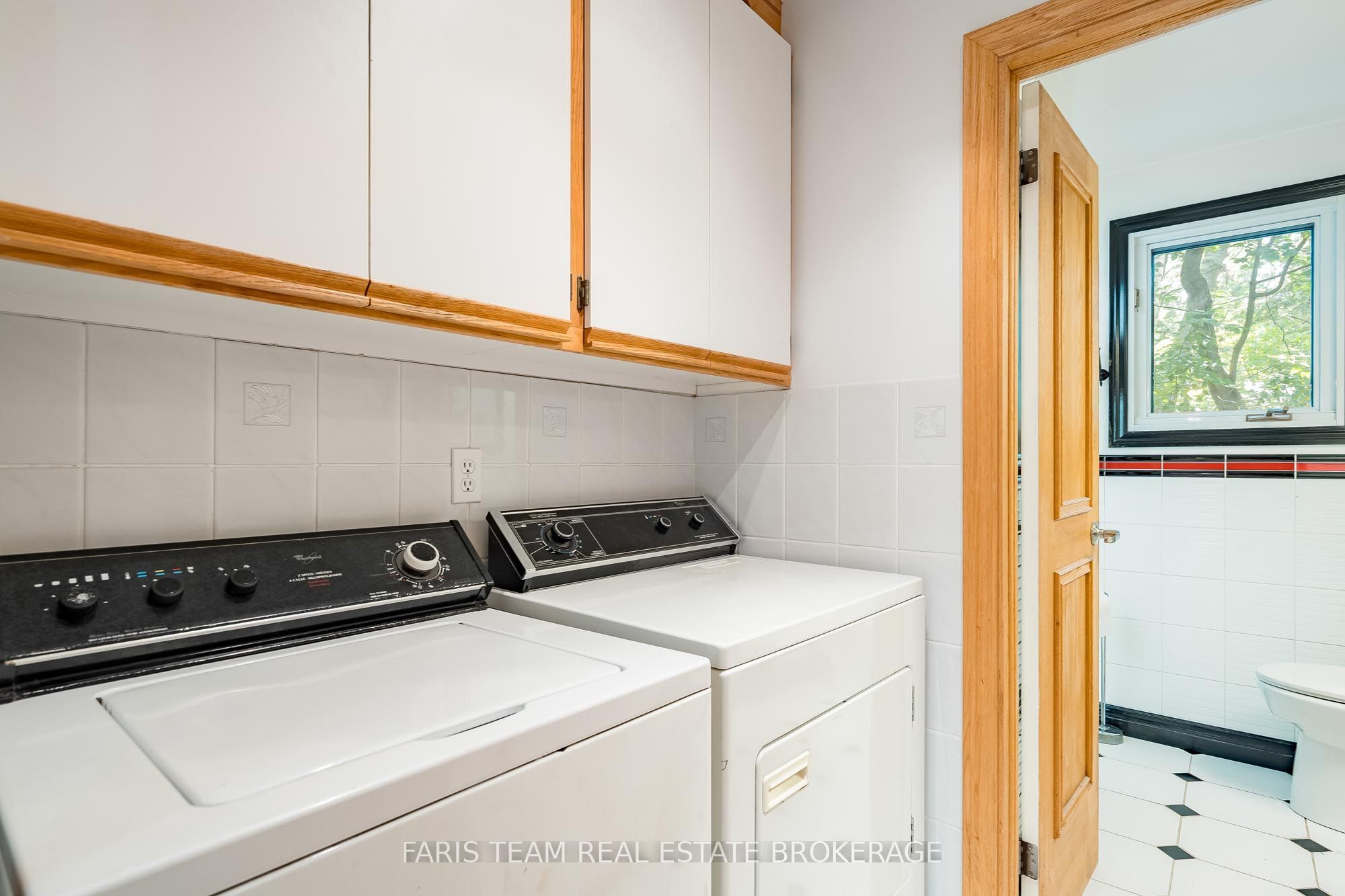 2554 Champlain Road Property Photo 27