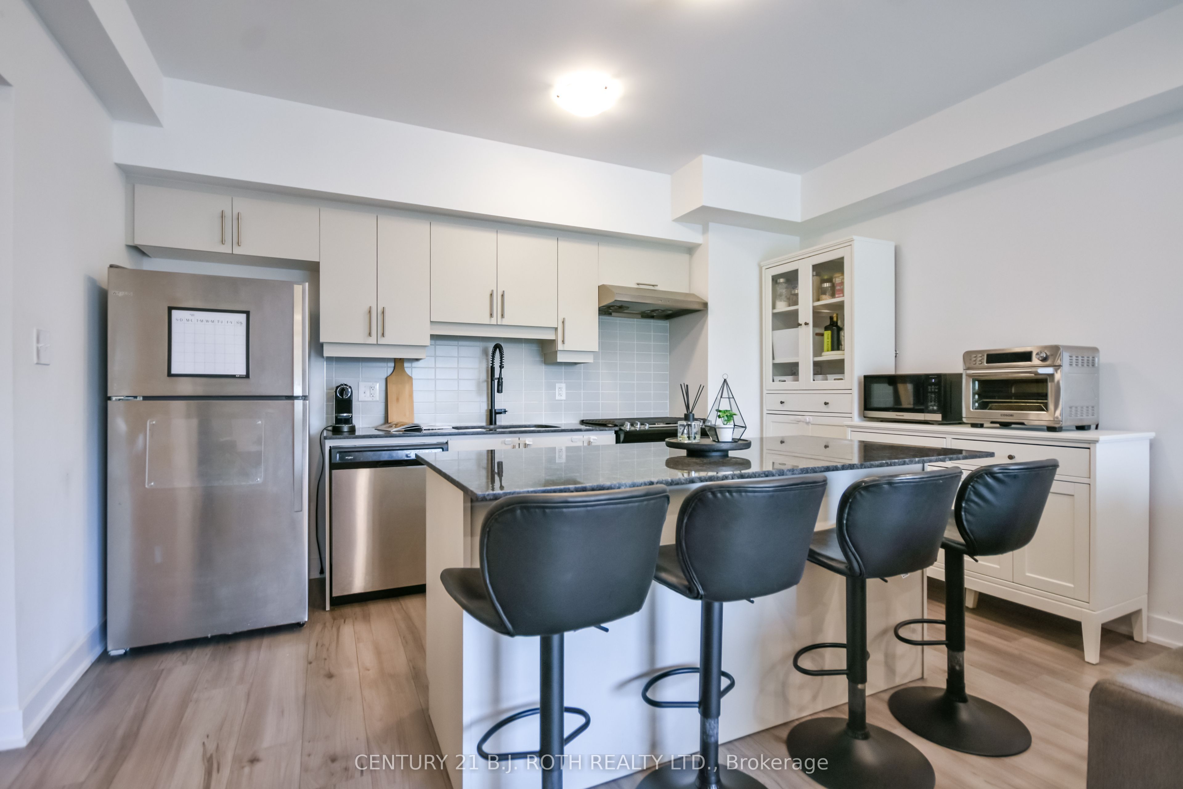 8 Culinary Lane 604 Property Photo 6