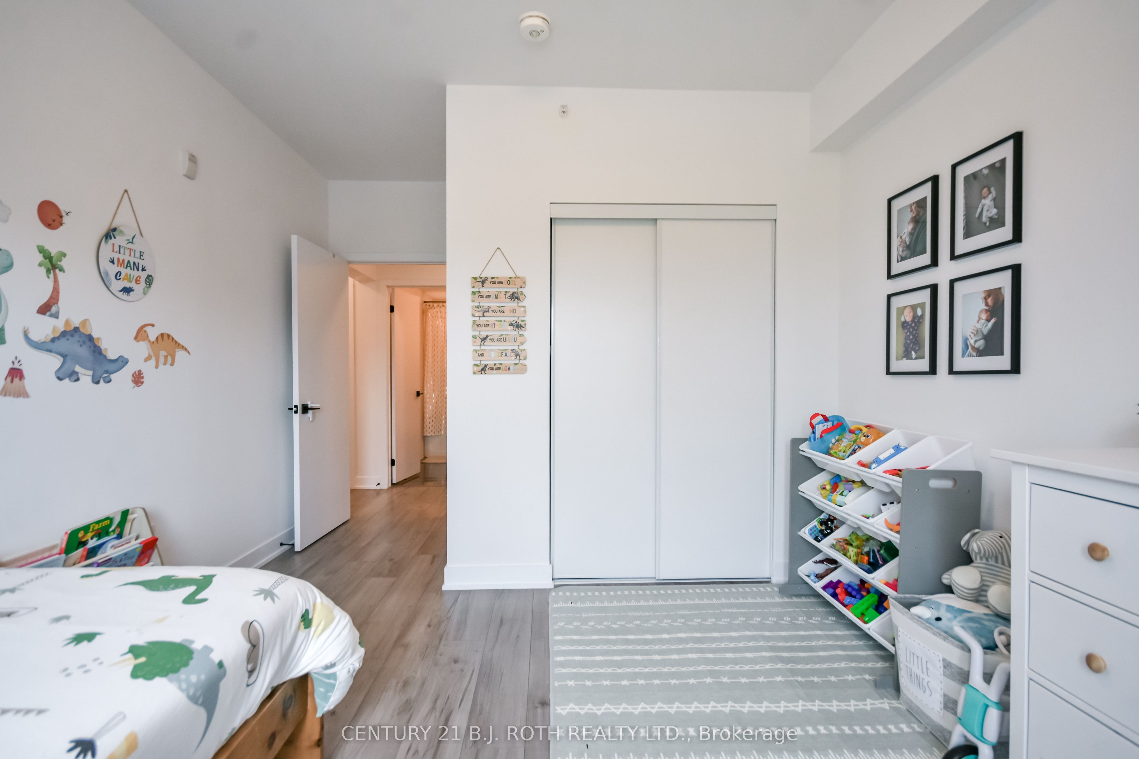 8 Culinary Lane 604 Property Photo 14