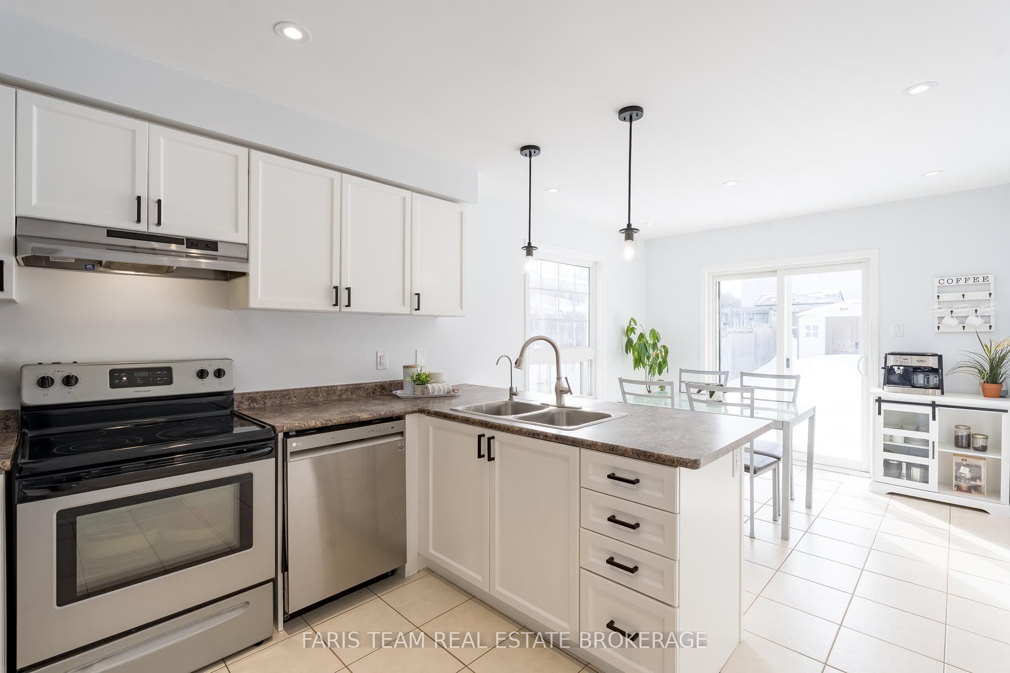 92 Wesley Avenue Property Photo 6