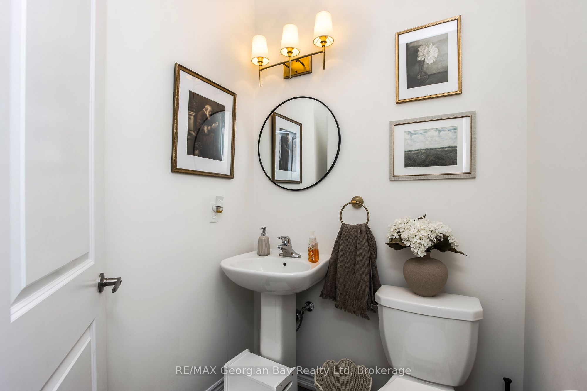 215 Roy Drive Property Photo 11