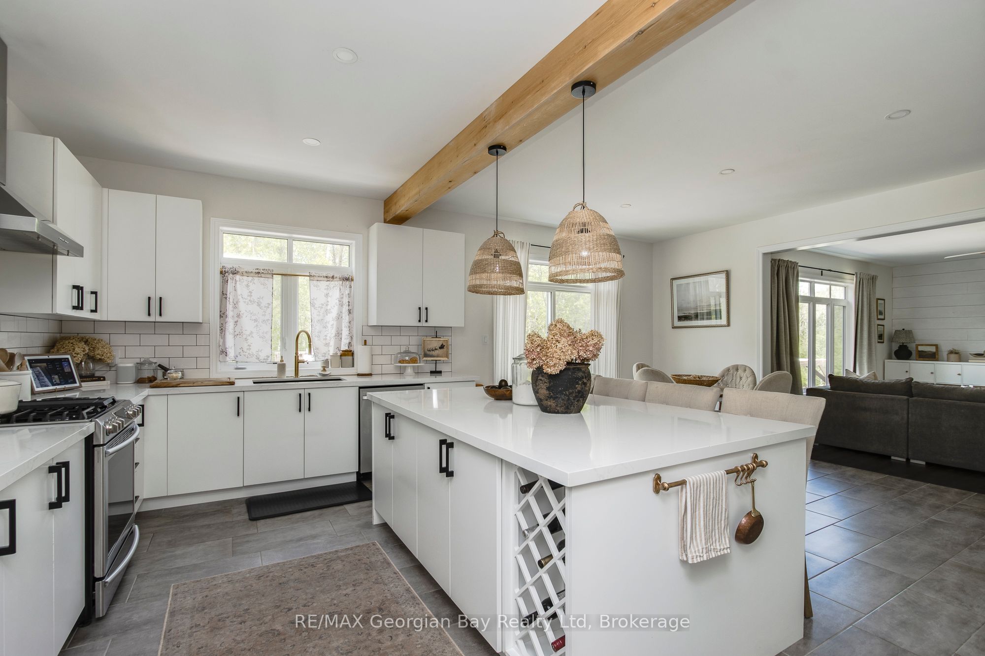 215 Roy Drive Property Photo 16