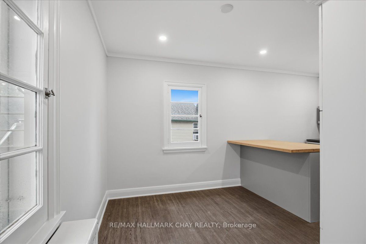 15 Parkside Drive 2 Property Photo 6