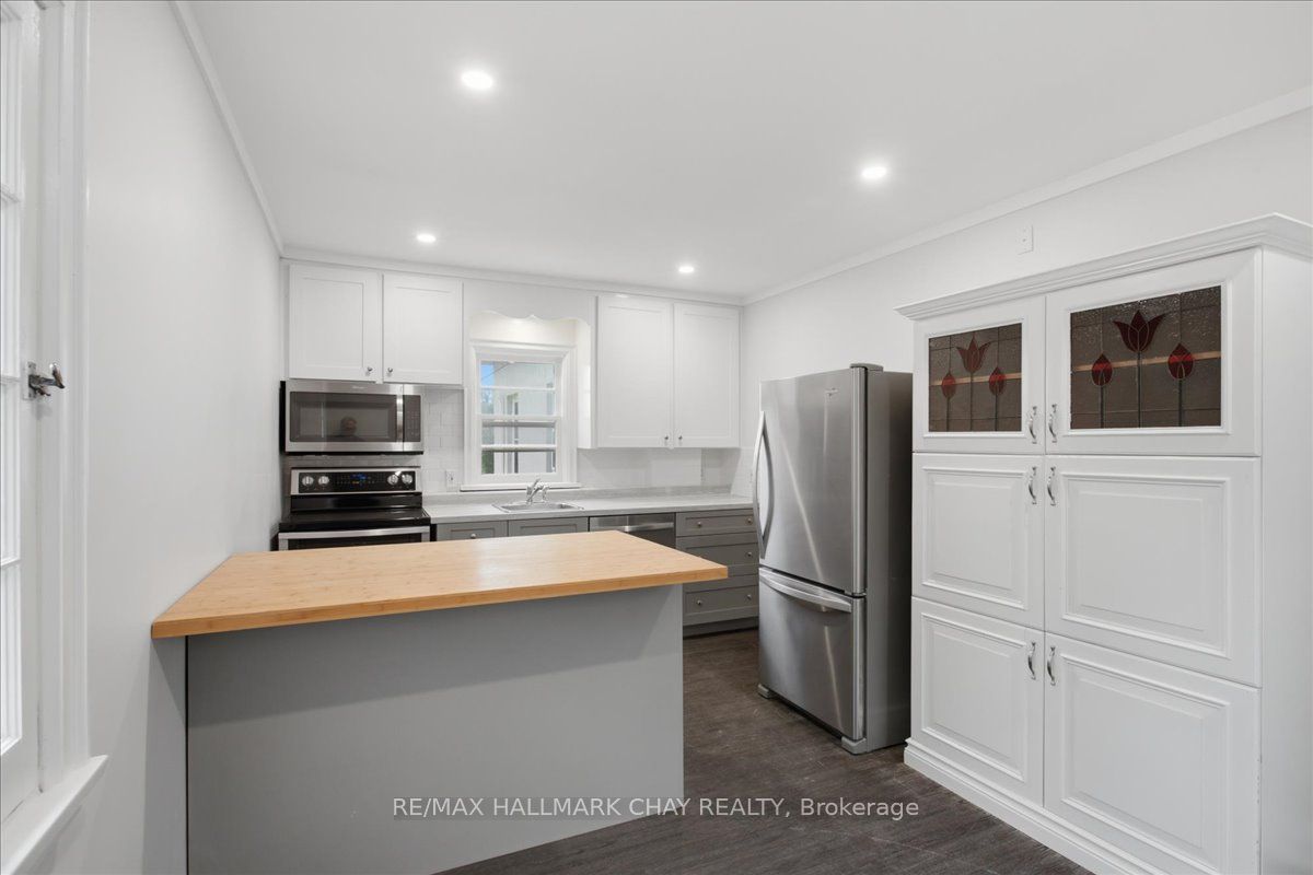 15 Parkside Drive 2 Property Photo 8