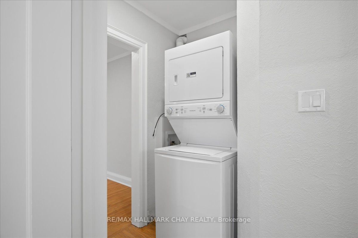 15 Parkside Drive 2 Property Photo 13